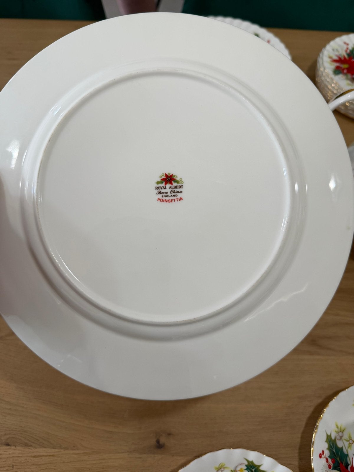 Uitgebreid Royal Albert Poinsettia Servies - Kersteditie, Ophalen of Verzenden