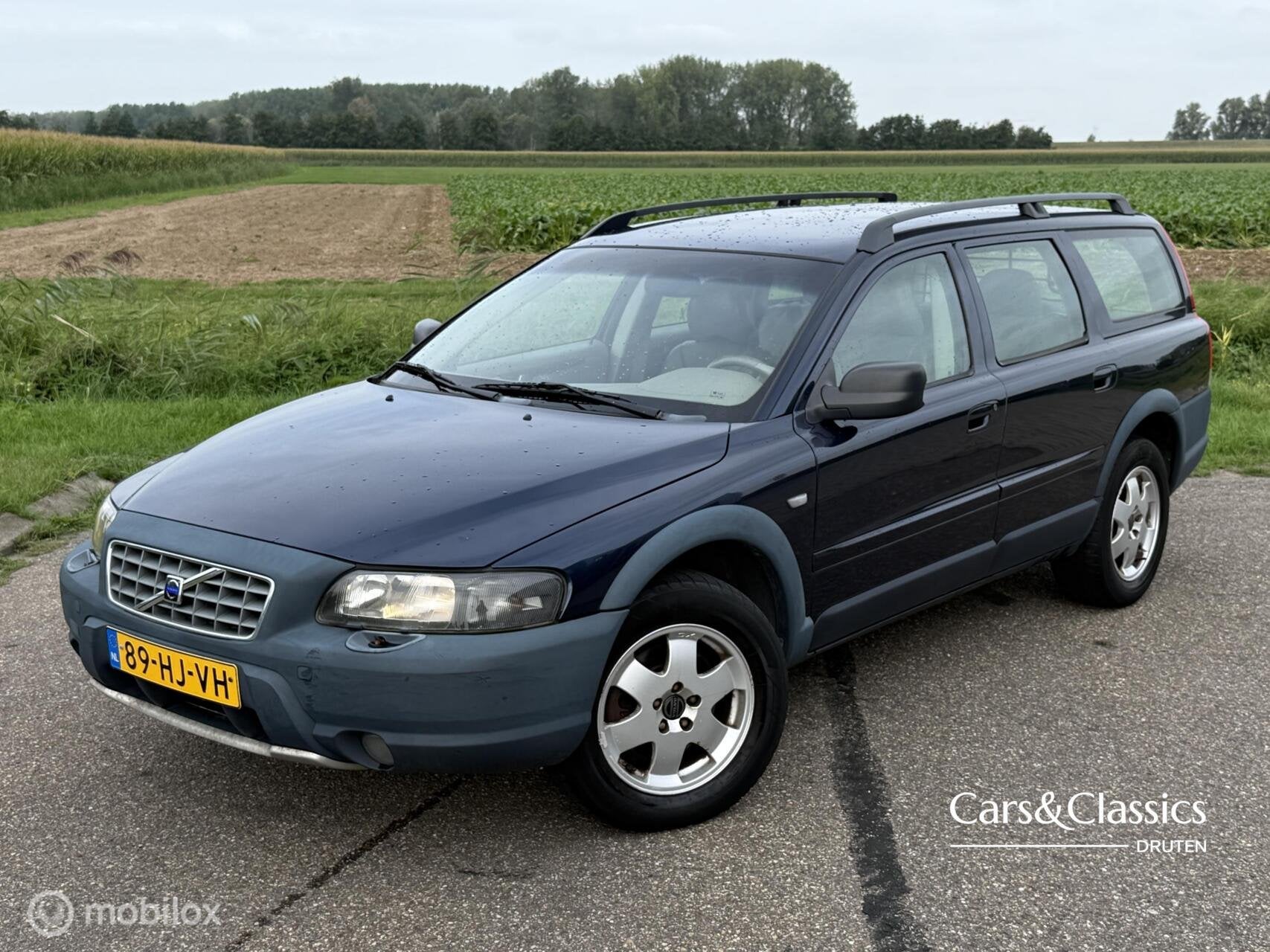 Volvo XC70 2.4 T AWD Comfort Line AUTOMAAT, APK 03/2027, Auto's, Automaat, Beige, Automatische klimaatregeling, XC70