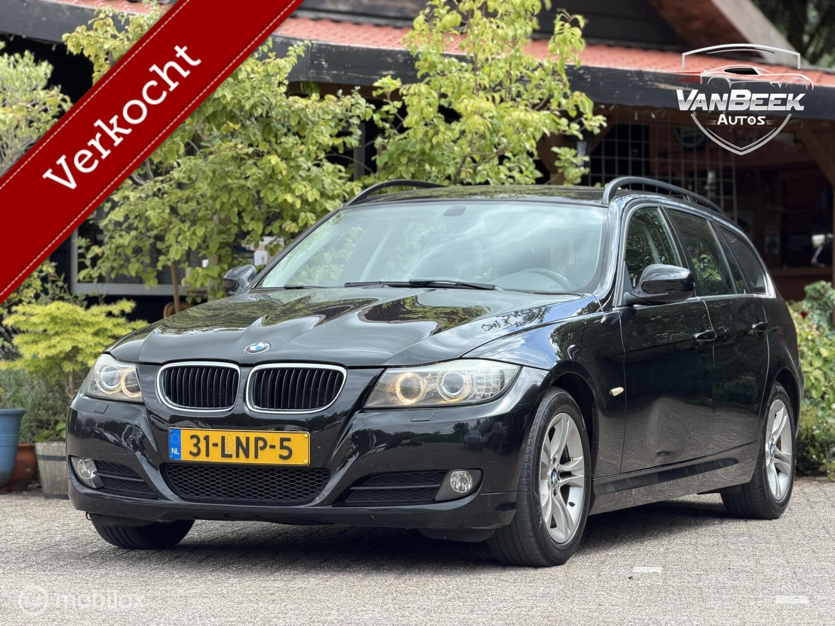 BMW 3-serie Touring 318i M-Pakket, Euro 5, Achterwielaandrijving, Zwart, Origineel Nederlands