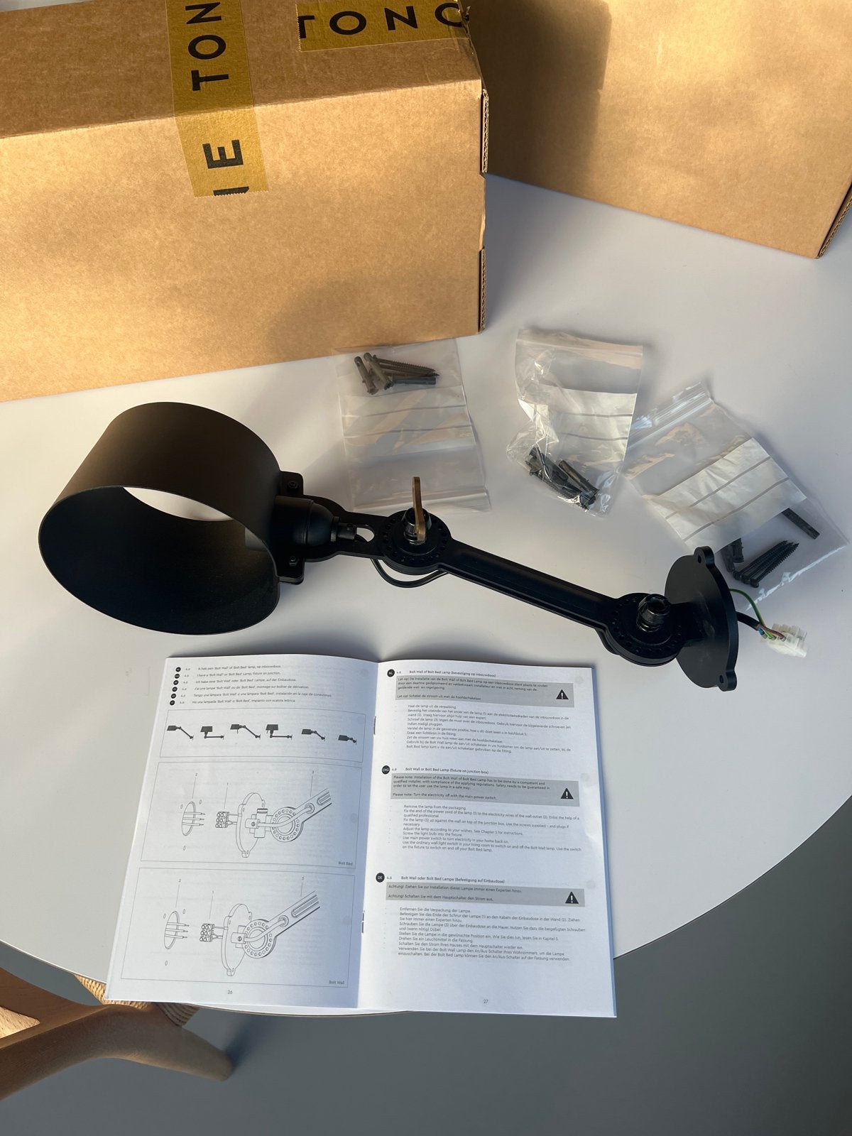 3X Tonone Bolt wandlamp - Zwart, zo goed als nieuw in doos, Metaal, Overige merken, Zwart, Ophalen of Verzenden
