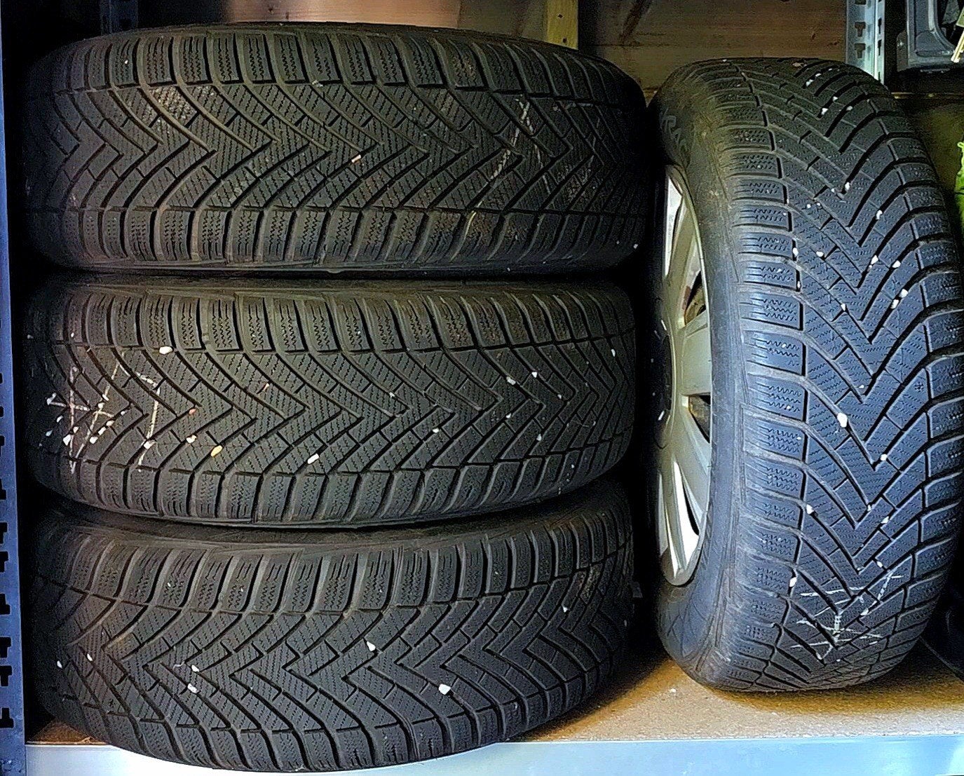 Winterbanden Vredestein Wintrac 195/60/R15 +velgen (P 6.5/7), Ophalen, Gebruikt