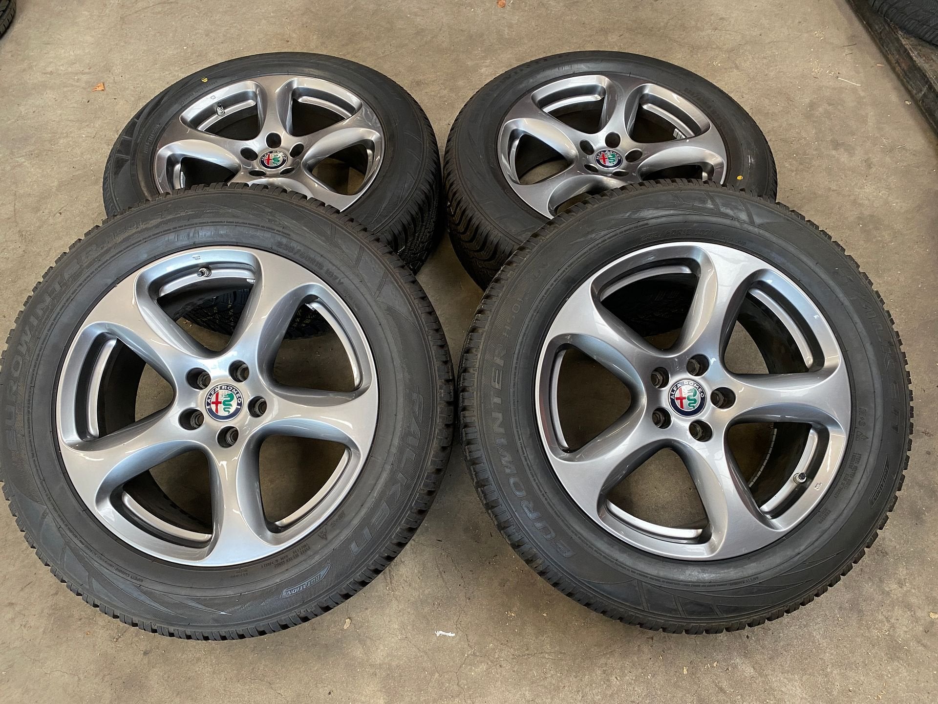 18 inch originele velgen + winterbanden Alfa Romeo STELVIO, 18 inch, Gebruikt, -, -
