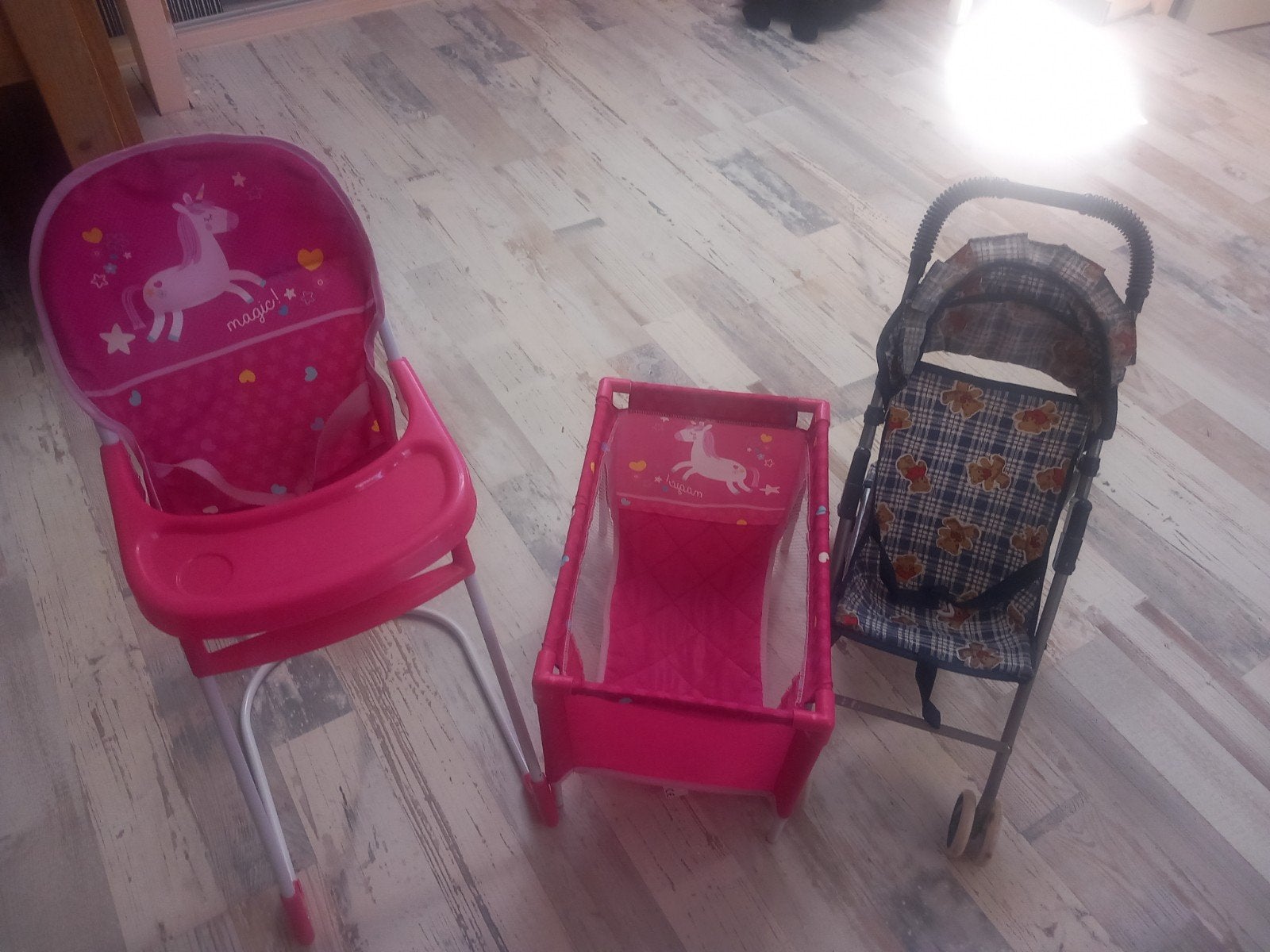 Poppen spullen:  kinderstoel, wieg, bug, Ophalen of Verzenden, Babypop