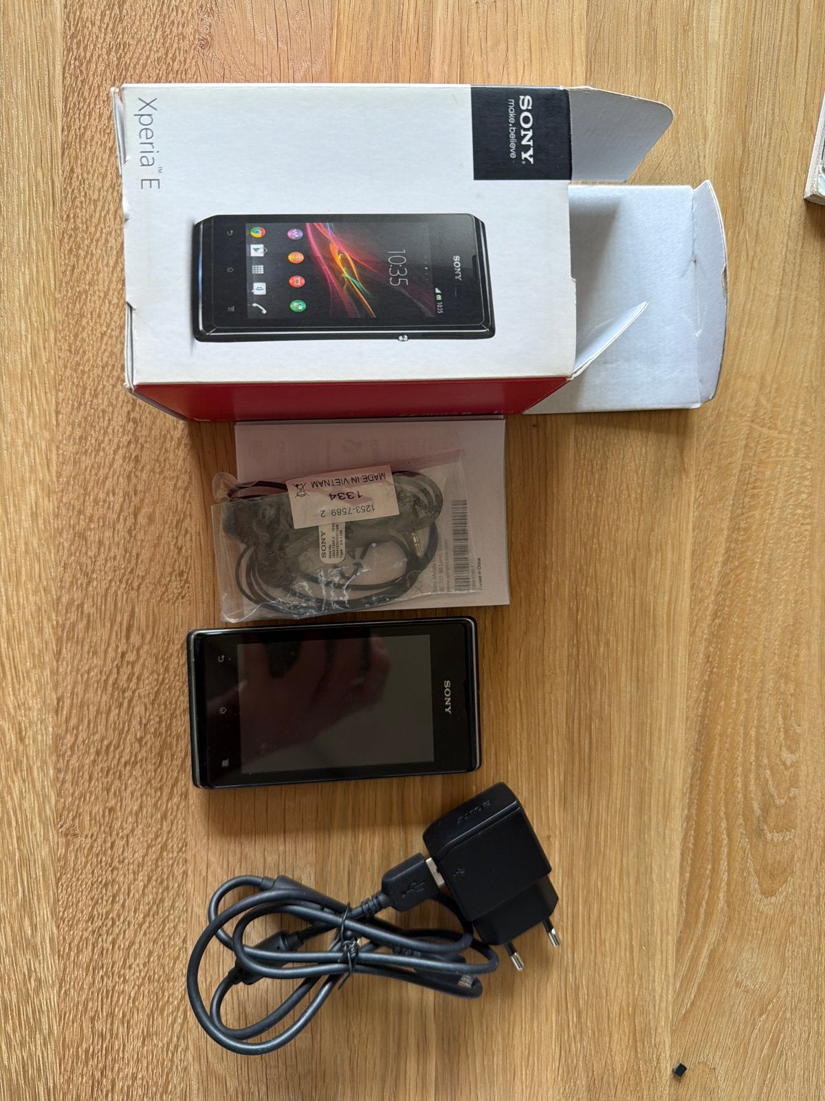 Sony Xperia E C1505 Zwart - Compleet met doos, Telecommunicatie, Gebruikt, Overige modellen, Zwart, Touchscreen
