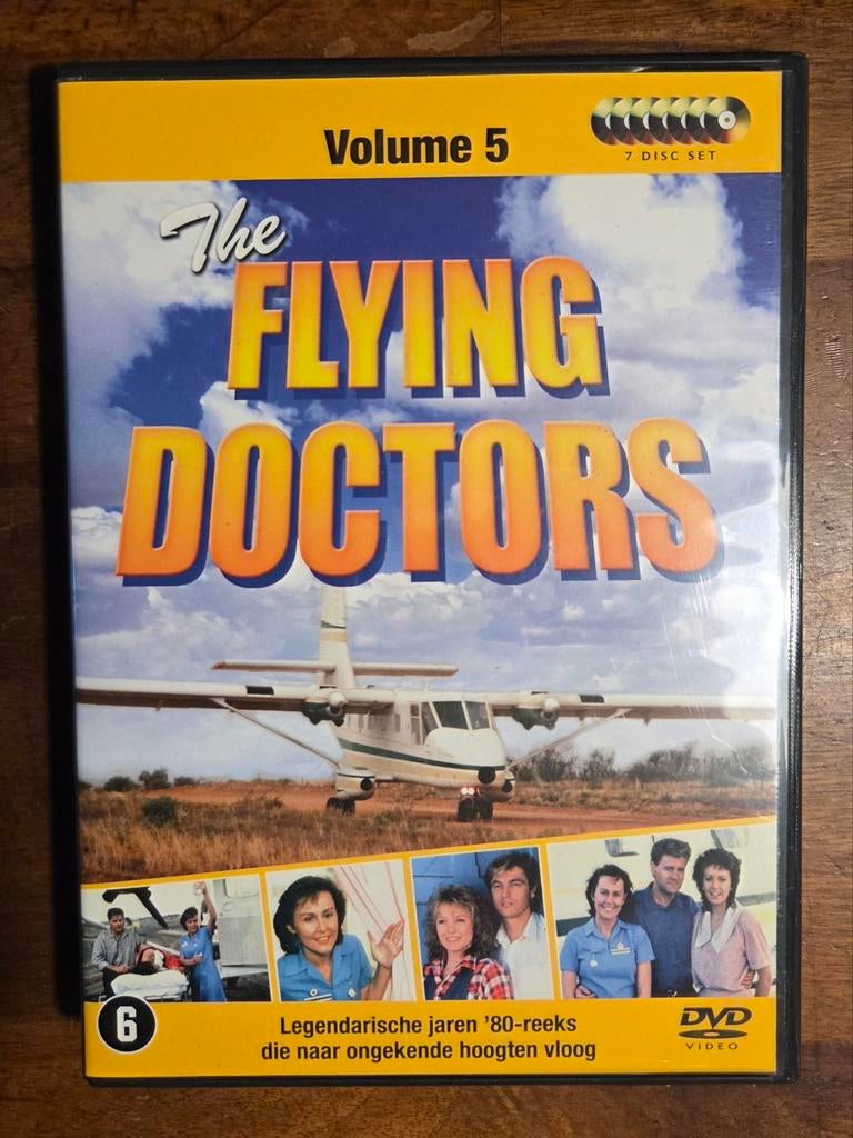 The Flying Doctors: Volume - 5 DVD Boxset, Vanaf 6 jaar, Ophalen of Verzenden, Boxset