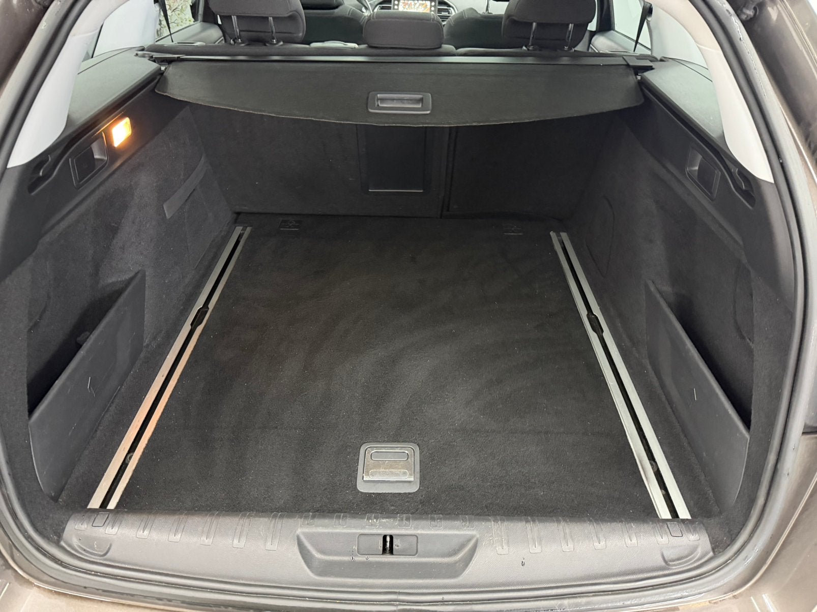 Foto 17 van Peugeot 308 1.2 E-thp 130pk 2015  bezorgen mogelijk!!