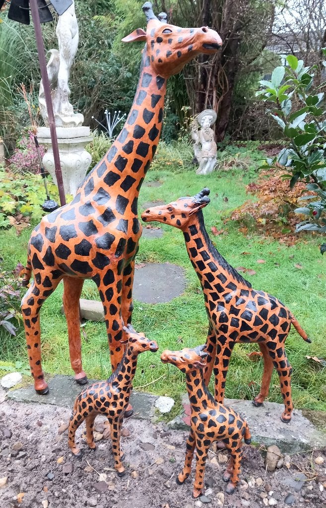 Vier Giraffen beelden van leder, Ophalen, Leer, Beeld