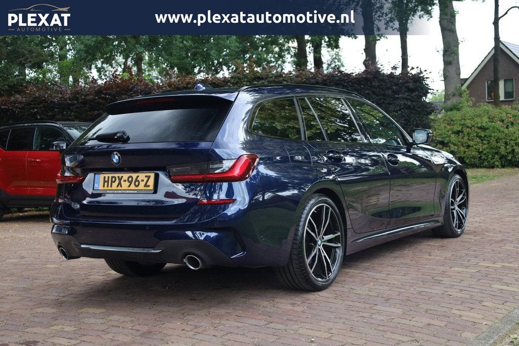 BMW 3-serie Touring 320d Aut. | M-pakket | Stoelverwarming |, Auto's, BMW, Achterwielaandrijving, Blauw, Leder, 3-Serie
