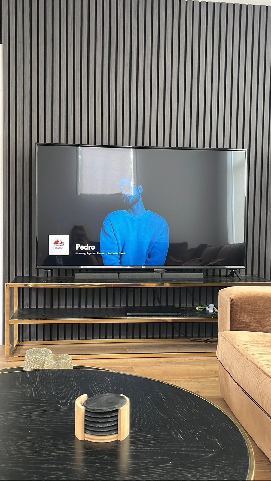 Zwart met goud tv meubel 180cm breed, Ophalen, Zo goed als nieuw, Vrijstaande haard, Elektrische haard