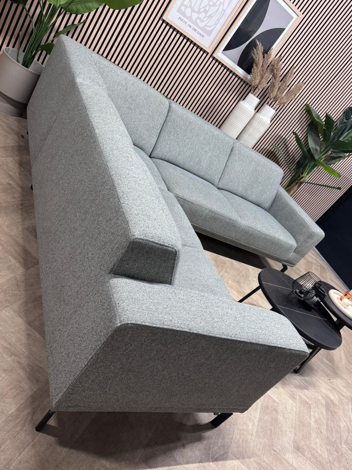 ZGAN Montel Viano Hoekbank - Grijs - 270 x 250, Huis en Inrichting, Ophalen, 250 tot 300 cm, -, -