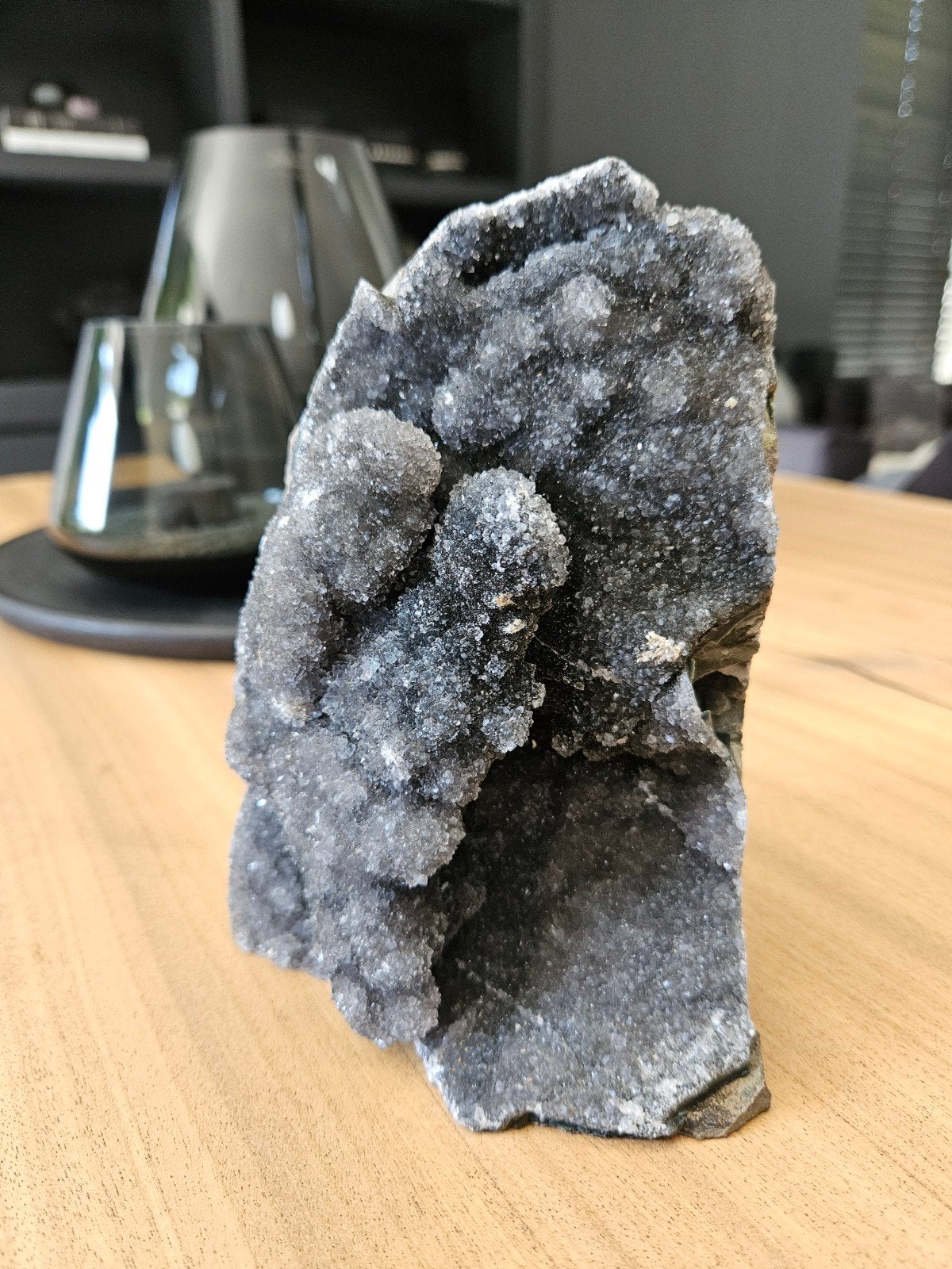 Galaxy amethist zwart edelsteen geode flower kathedraal, Ophalen of Verzenden, Mineraal