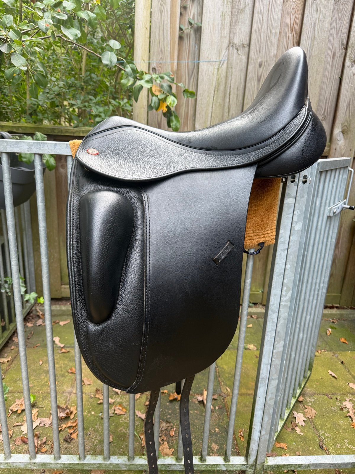 Kent and Masters S-line HW 17.5"/M Dressuur Fixed, Dieren en Toebehoren, Ophalen, L (17.5 inch), Dressuur, Overige merken