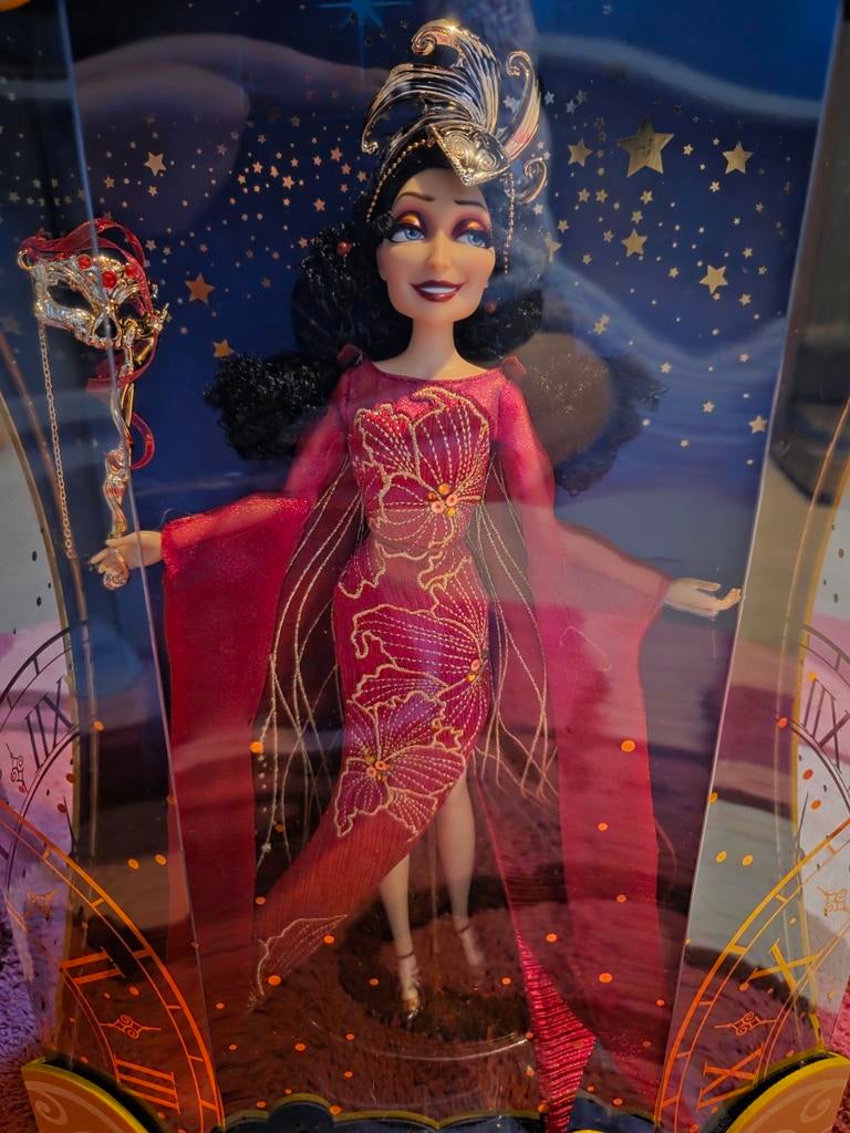 Mother Gothel Disney Designer Collection Midnight Masquerade, Verzamelen, Ophalen of Verzenden, Overige figuren, Nieuw, Overige typen