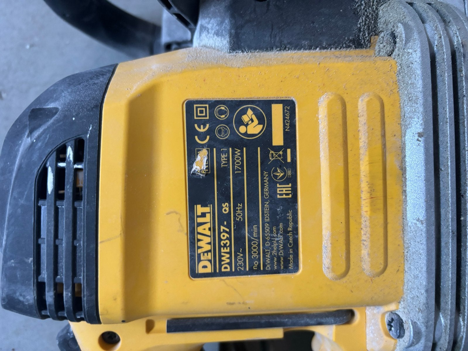 DeWalt DWE397 QS Alligatorzaag 1700W, Ophalen, Gebruikt, 70 mm of meer, Overige typen