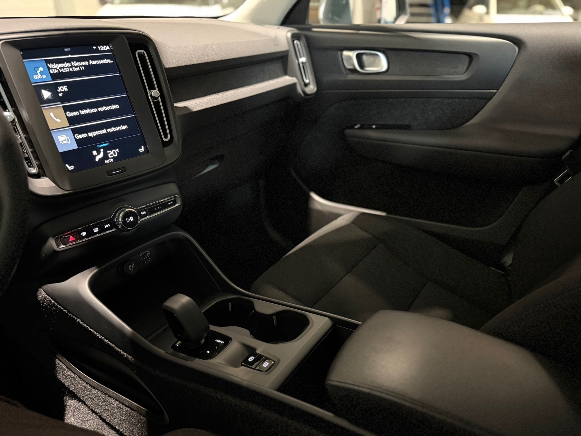 Foto 15 van Volvo XC40 1.5 T3 Business Pro - Automaat - LED - Dealer Ond