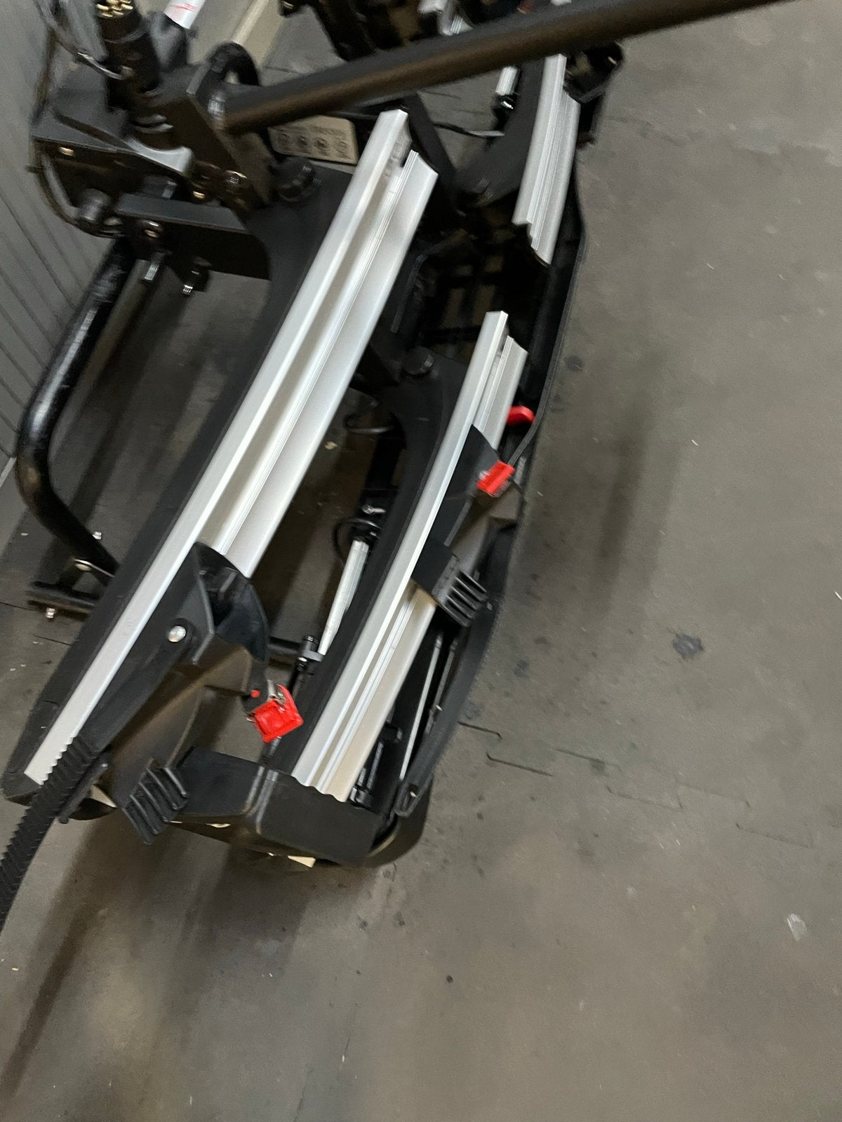 ANWB Thüringen Flex Plus II fietsendrager (Compact, Kantelba, Auto diversen, Fietsendragers, Ophalen, Zo goed als nieuw, 2 fietsen