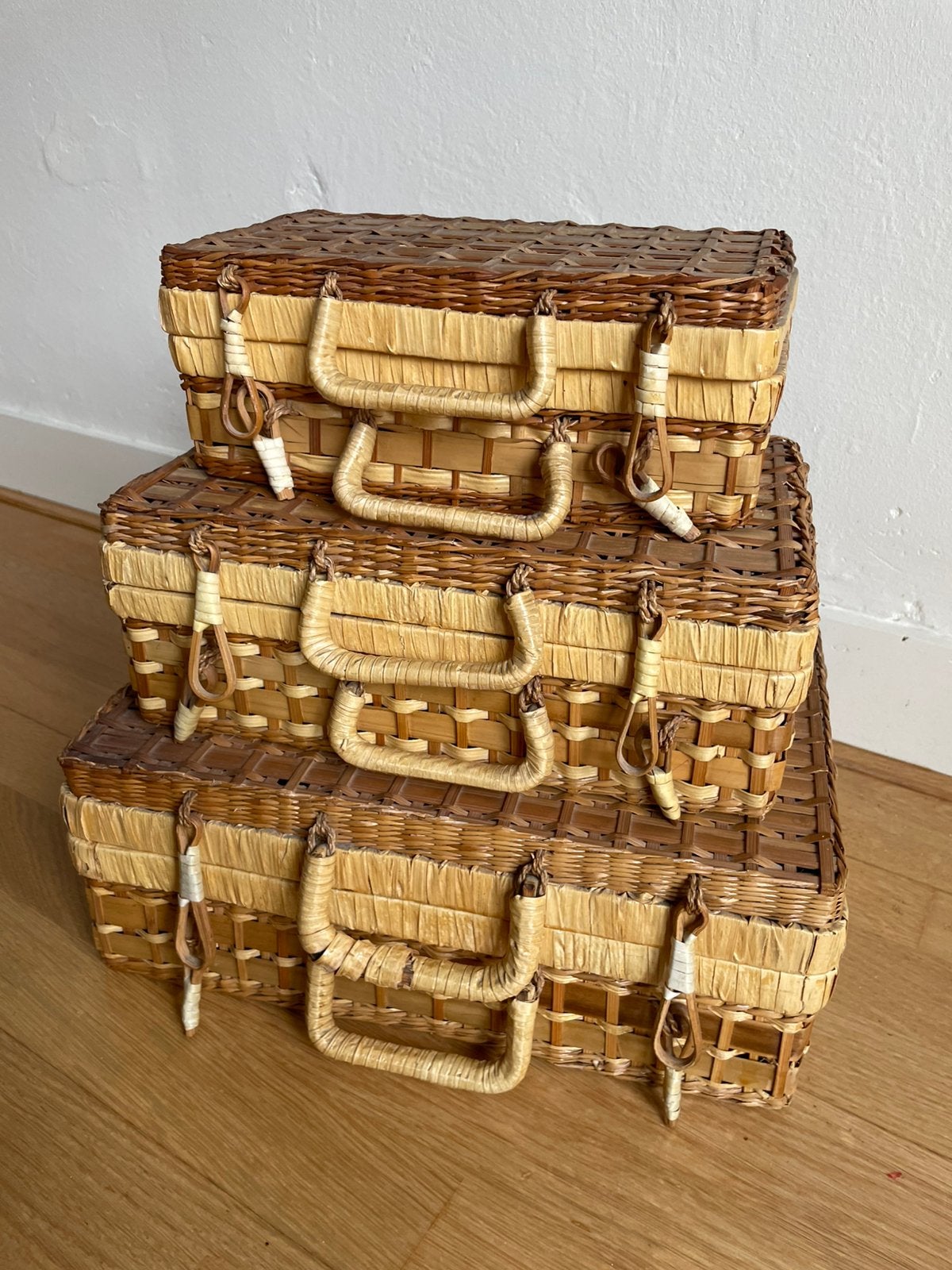 Drie rieten koffertjes, Huis en Inrichting, Mand, Ophalen of Verzenden, Zo goed als nieuw, Riet