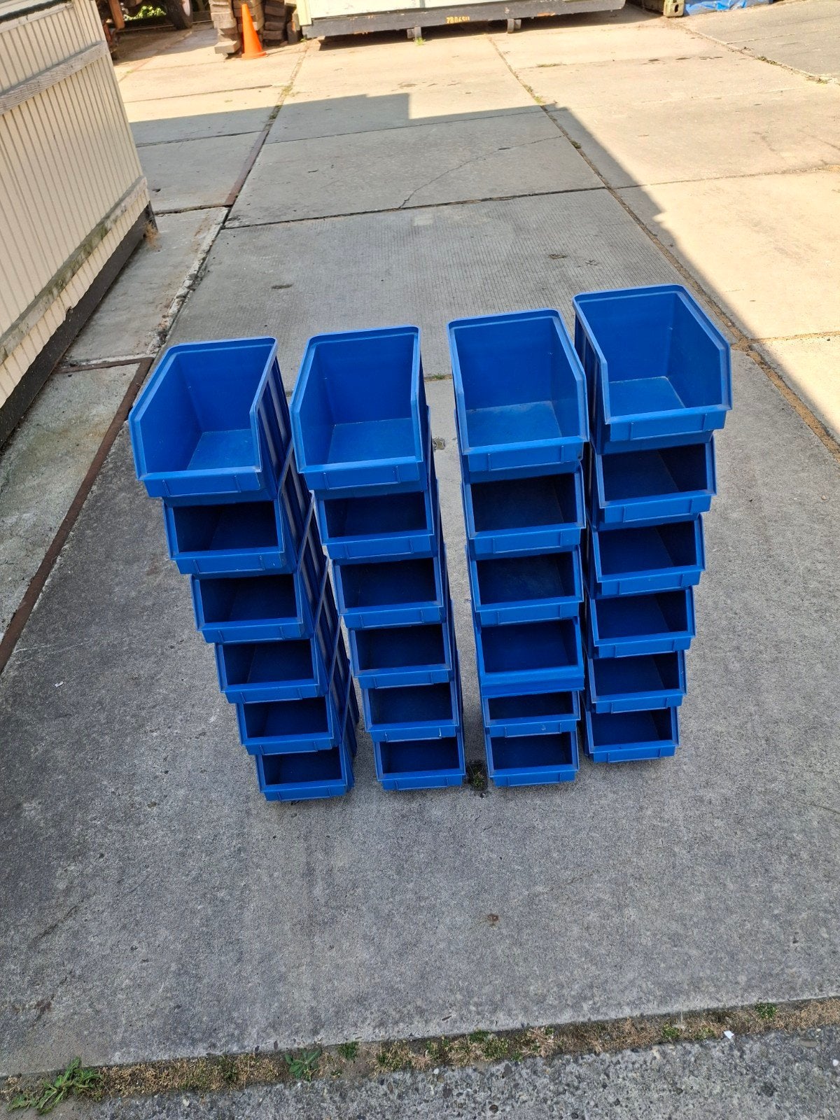 stapelbakken 24 stuks, Ophalen, Doos, Minder dan 35 cm