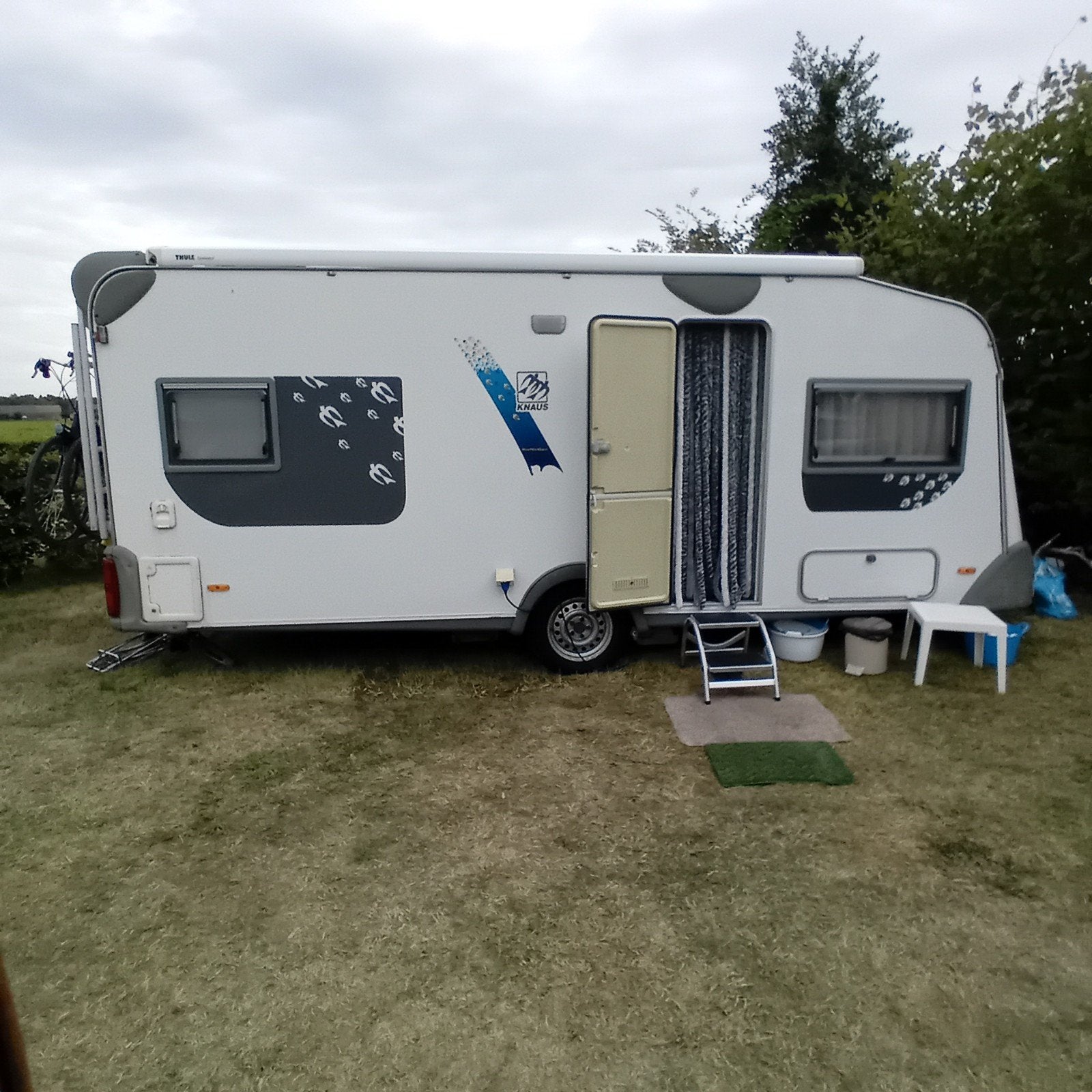 Knaus Eurostar 495 TF - met div. accessoires en in goede s, Caravans en Kamperen, Rondzit, Frans bed, Particulier, 4 tot 5 meter
