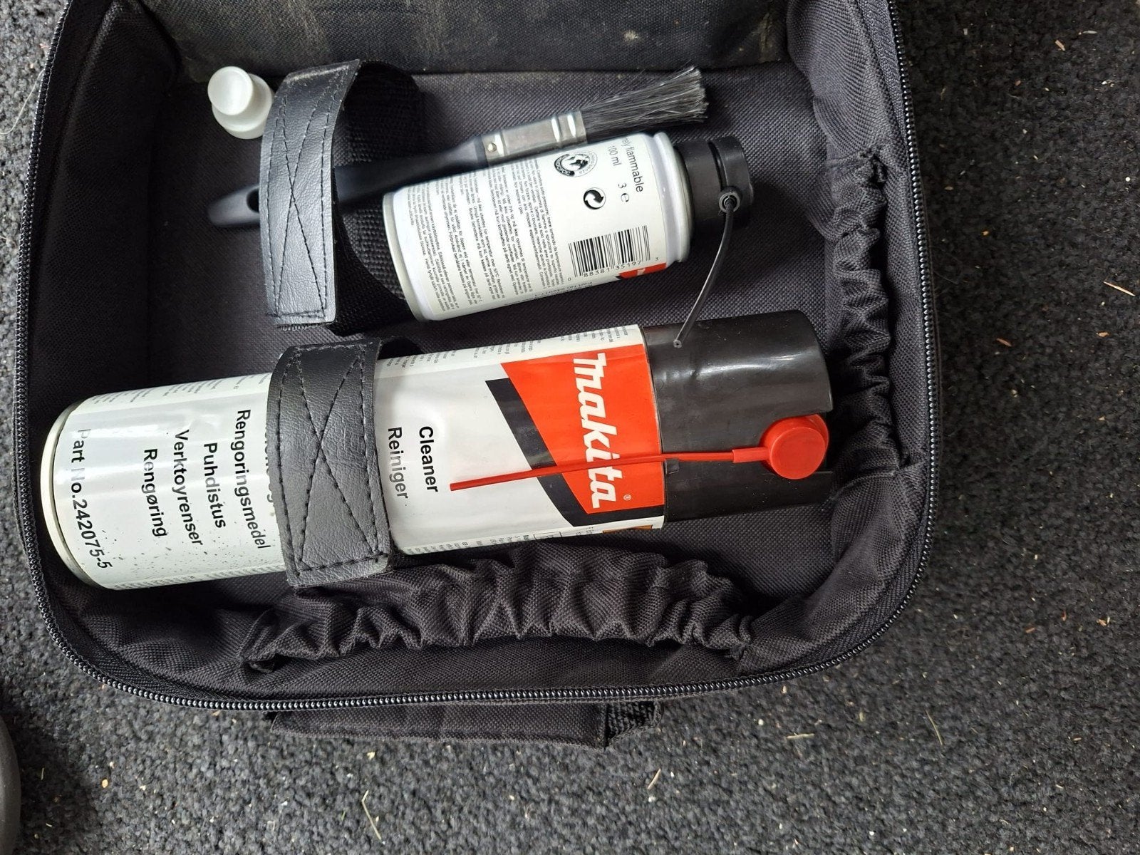 Makita Tacker Reinigingsset - Onderhoudsset, Doe-het-zelf en Verbouw, Gereedschap | Handgereedschap, Ophalen of Verzenden, Zo goed als nieuw