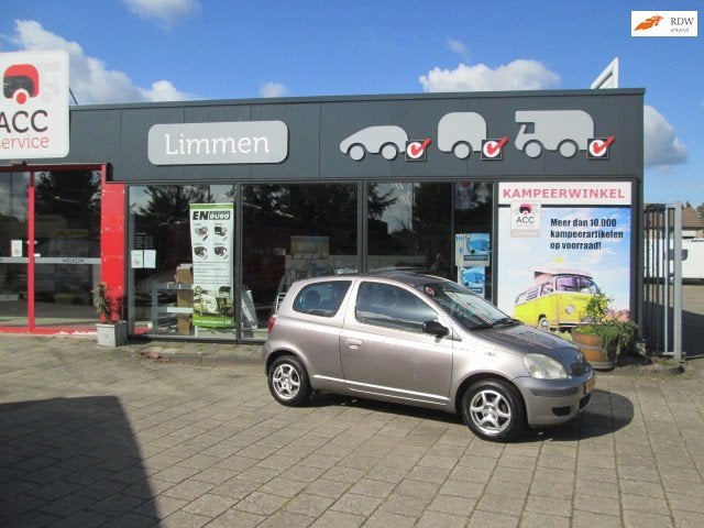 Toyota Yaris 1.0 VVT-i Idols, Stof, Gebruikt, 4 cilinders, 400 kg