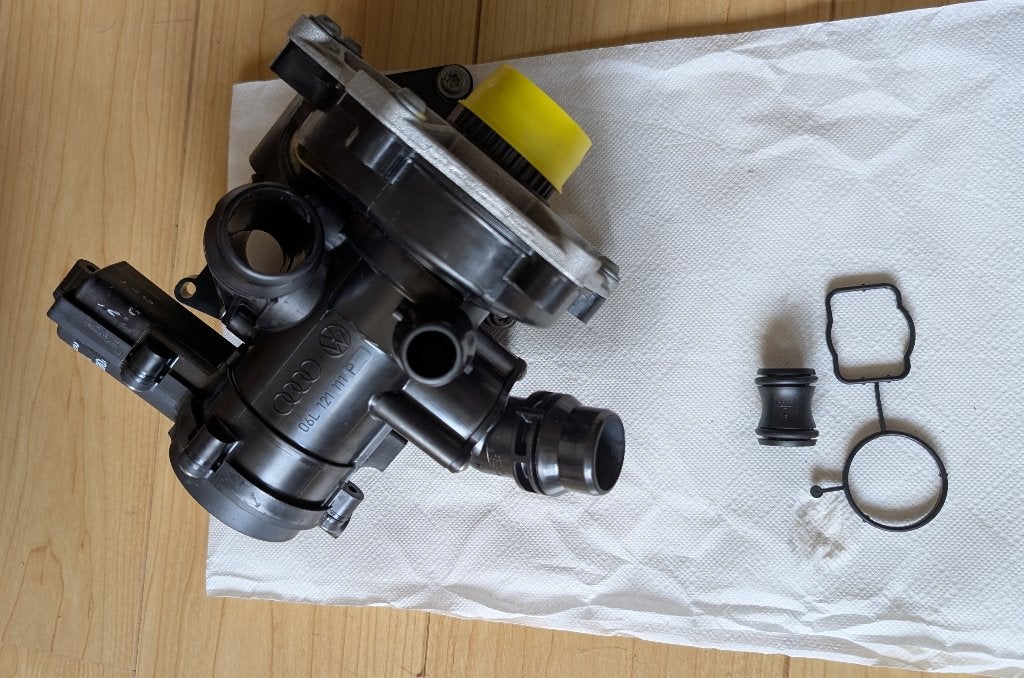 VW Audi 1.8 2.0 TSI TFSI waterpomp thermostaat EA888 3 en 4, Ophalen of Verzenden, Nieuw, Audi
