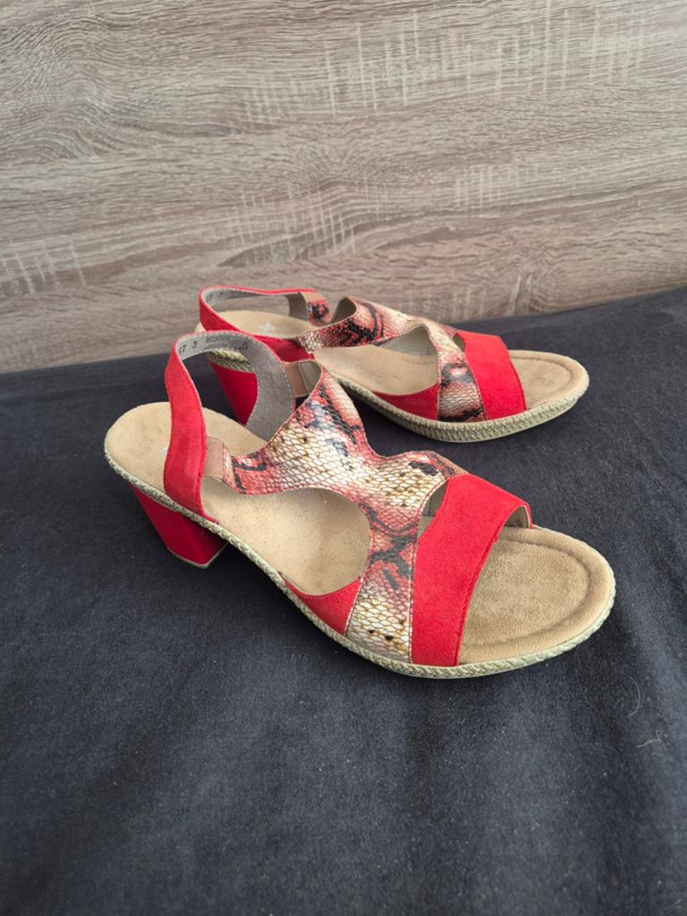 Schoenen 7 van 13,slangenprint , maat 42 Rieker antistress, Nieuw, Rood, Rieker, Sandalen of Muiltjes