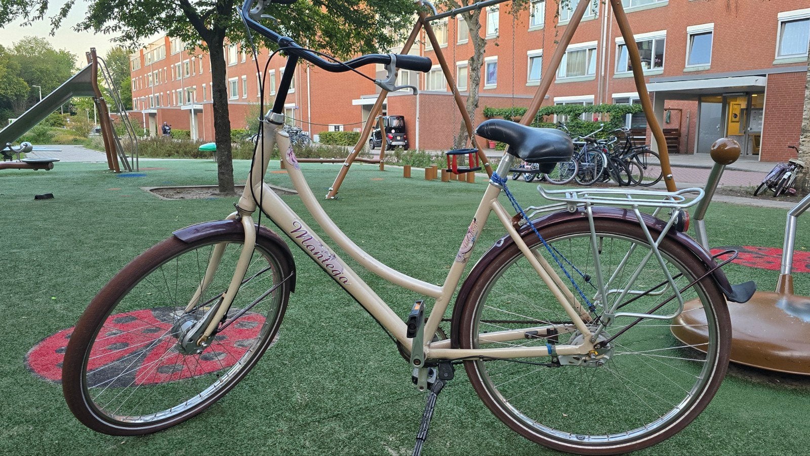 Montego Damesfiets - Crème met lage instap, Fietsen en Brommers, Fietsen | Dames | Damesfietsen, Terugtraprem, 50 tot 53 cm, Ophalen