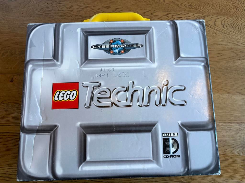 Lego Technic Cybermaster 8482 met CD-ROM, Verzenden, Zo goed als nieuw