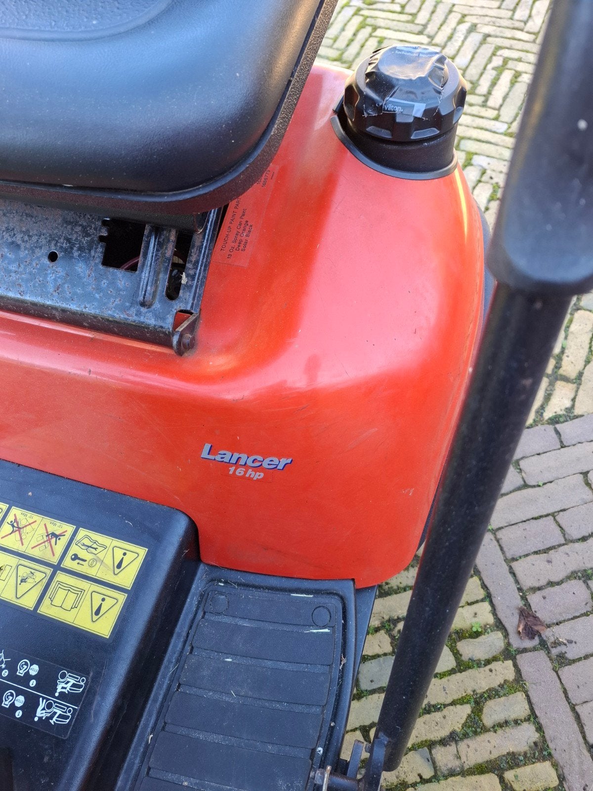 Foto 4 van Zitmaaier Simplicity Lancer 16hp - aandrijving defect