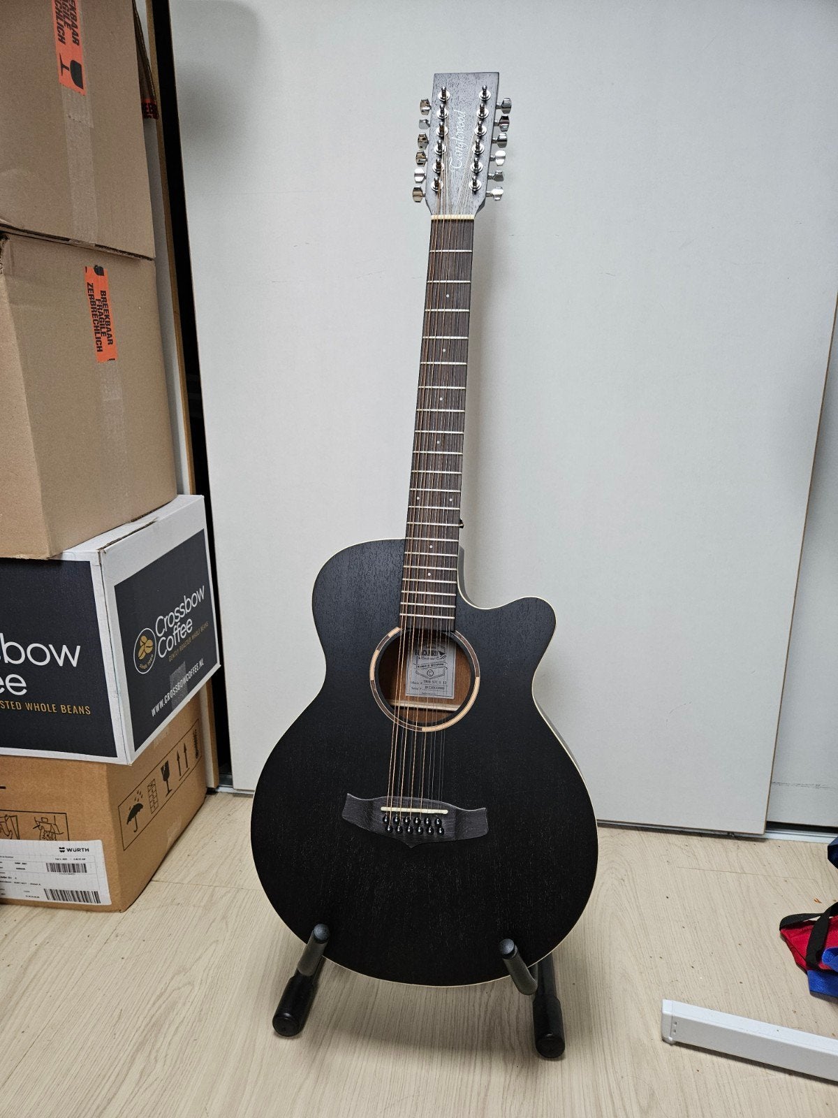 Tanglewood Blackbird 12-snarige Westerngitaar met element, Ophalen, Zo goed als nieuw, Western- of Steelstringgitaar, Met (piezo-)element