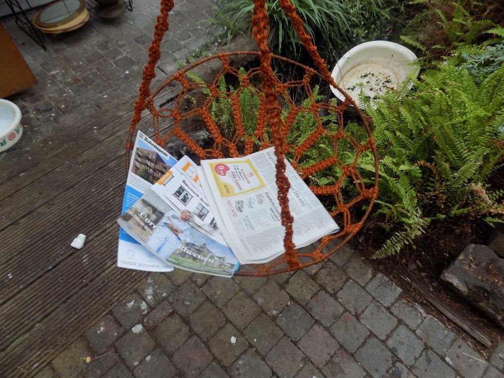 Macrame jaren 70 oranje tijdschriftenhanger vintage, Ophalen of Verzenden, Gebruikt