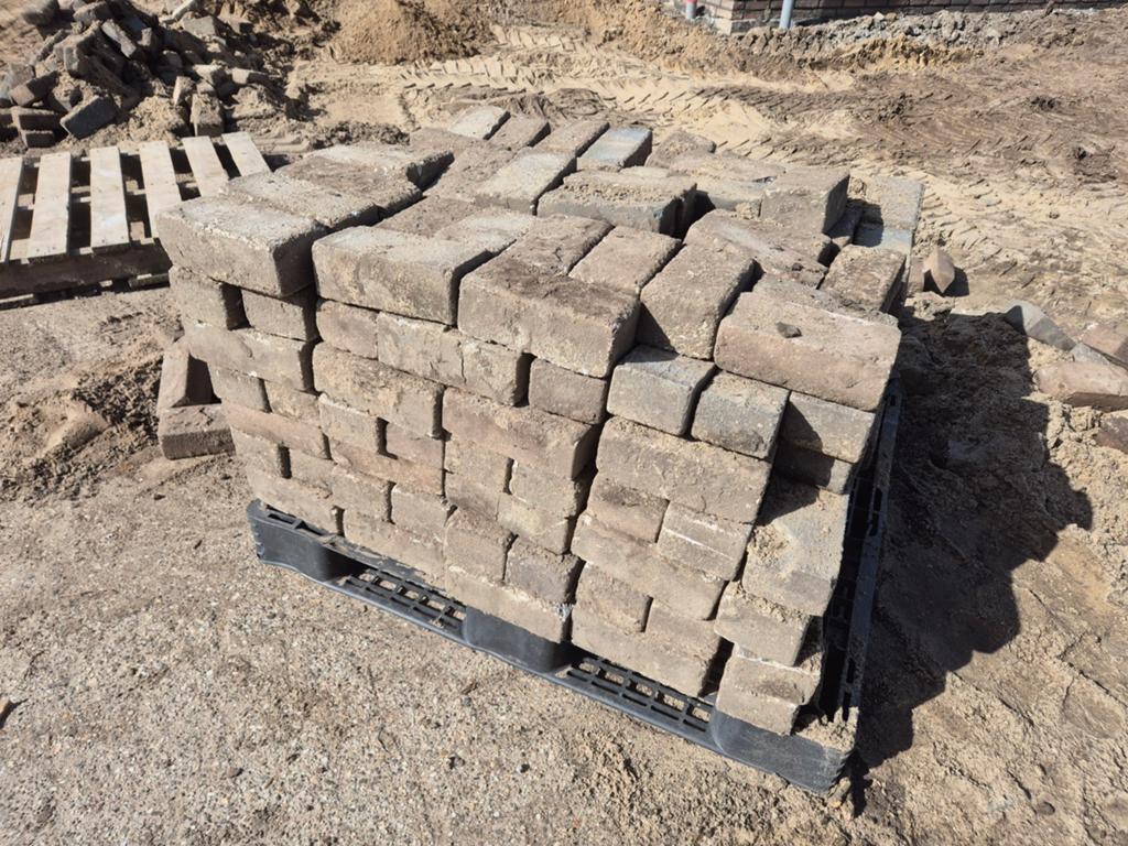 Prachtige BKK Klinkers voor uw tuin of oprit, Tuin en Terras, Ophalen, Gebruikt, Klinkers, 10 m² of meer