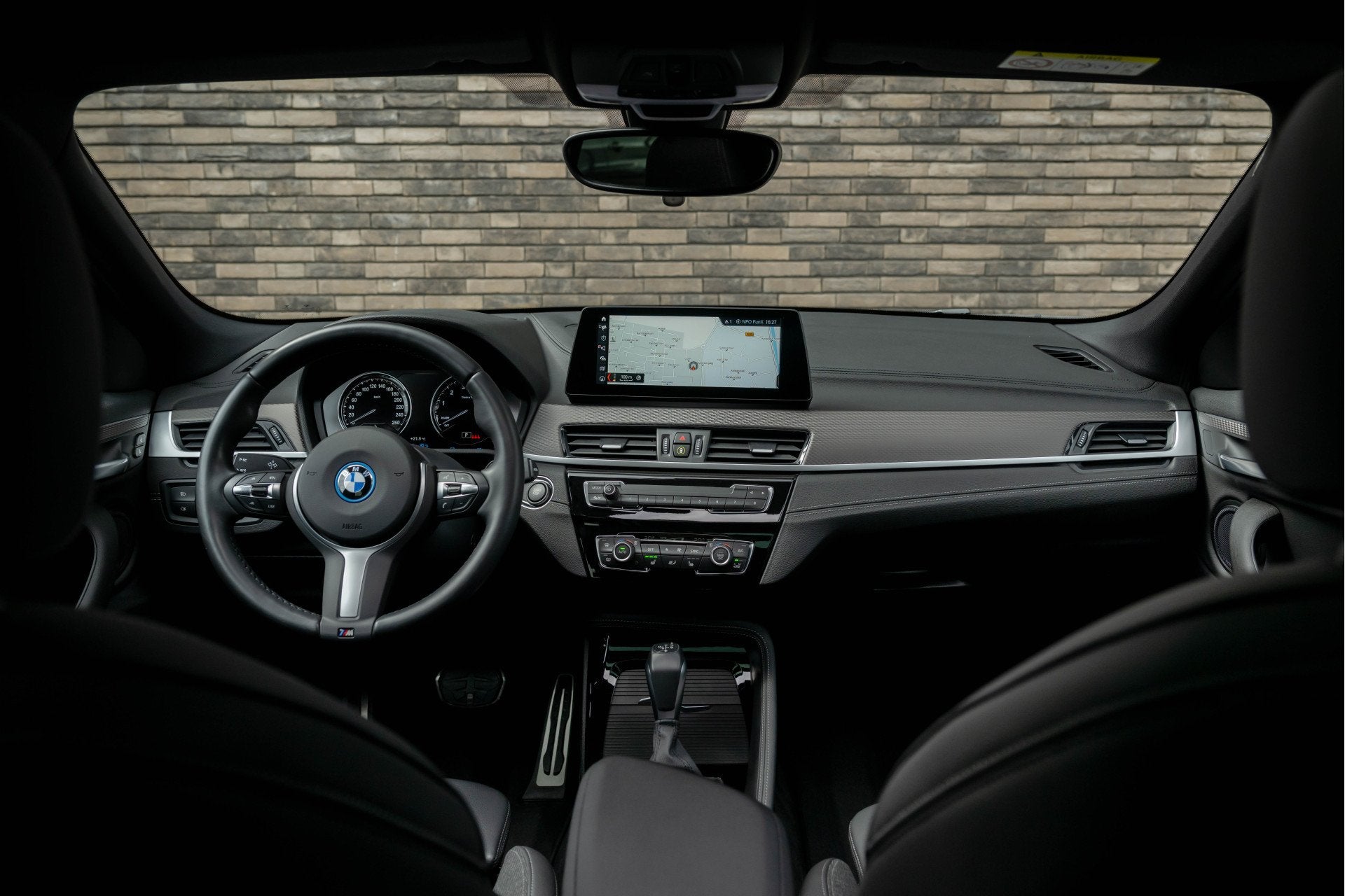 Foto 32 van BMW X2 xDrive25e | M-Sport | Navigatie | Panorama | Head-Up