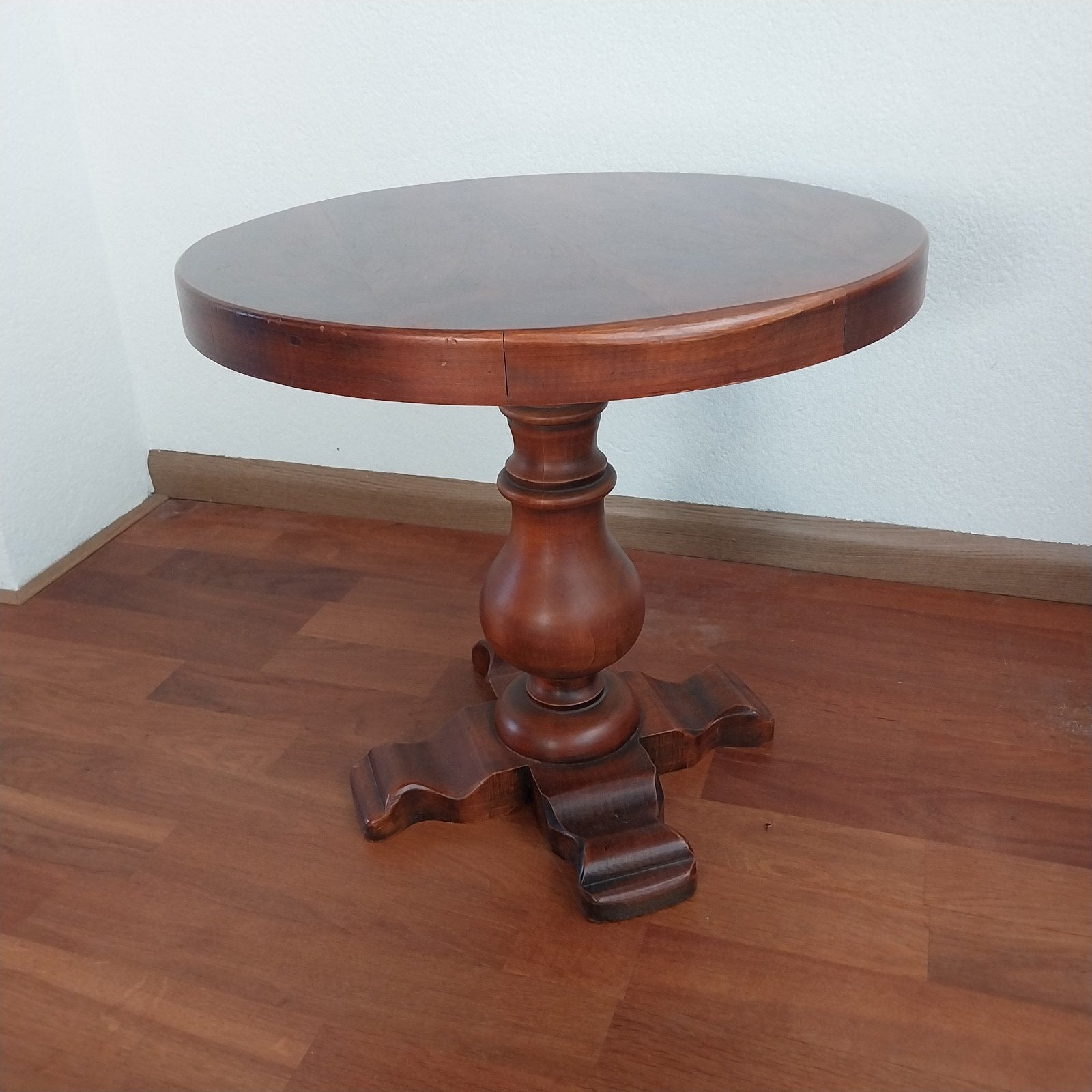 Klassieke ronde bijzettafel van hout, Ophalen, Minder dan 45 cm, Minder dan 55 cm, Gebruikt