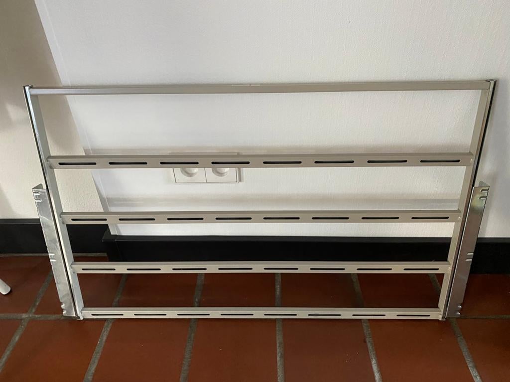 Ikea rek uitschuifbaar, Ophalen, Zo goed als nieuw
