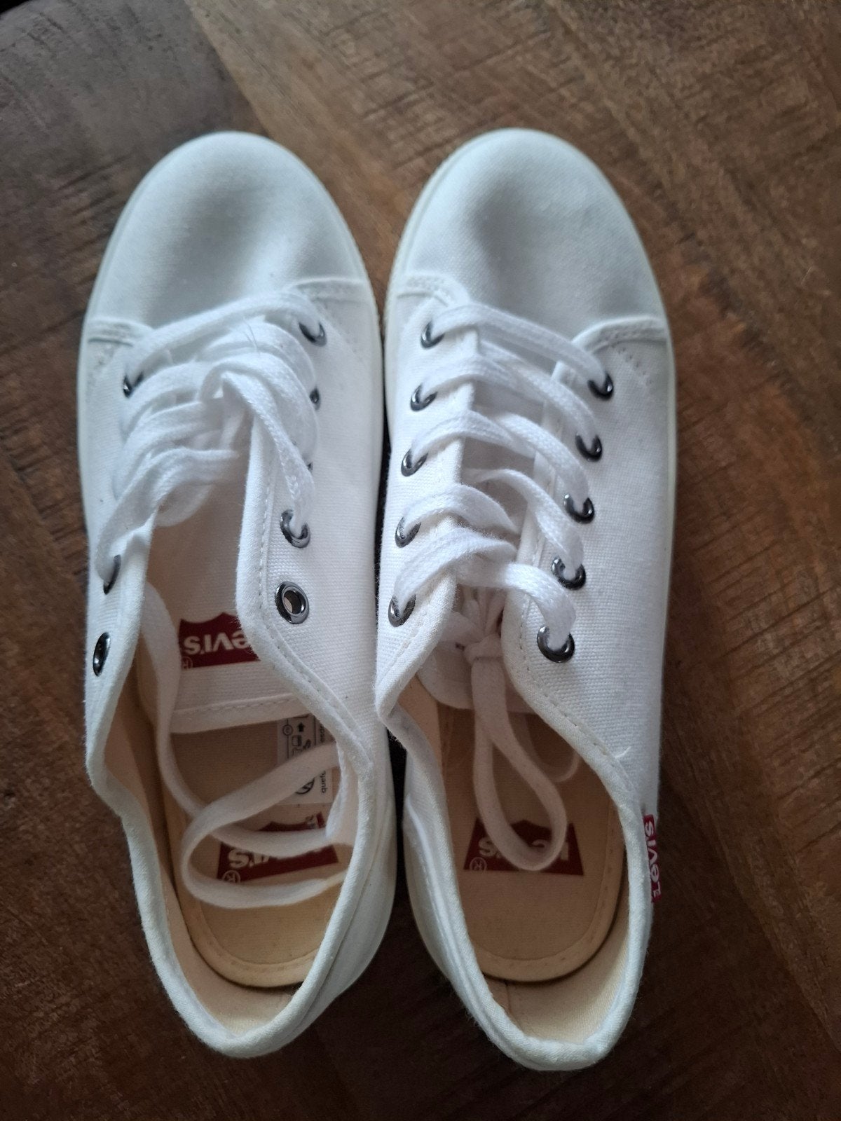 Levi's gympen maat 38, Wit, Nieuw, Ophalen of Verzenden, Sneakers of Gympen