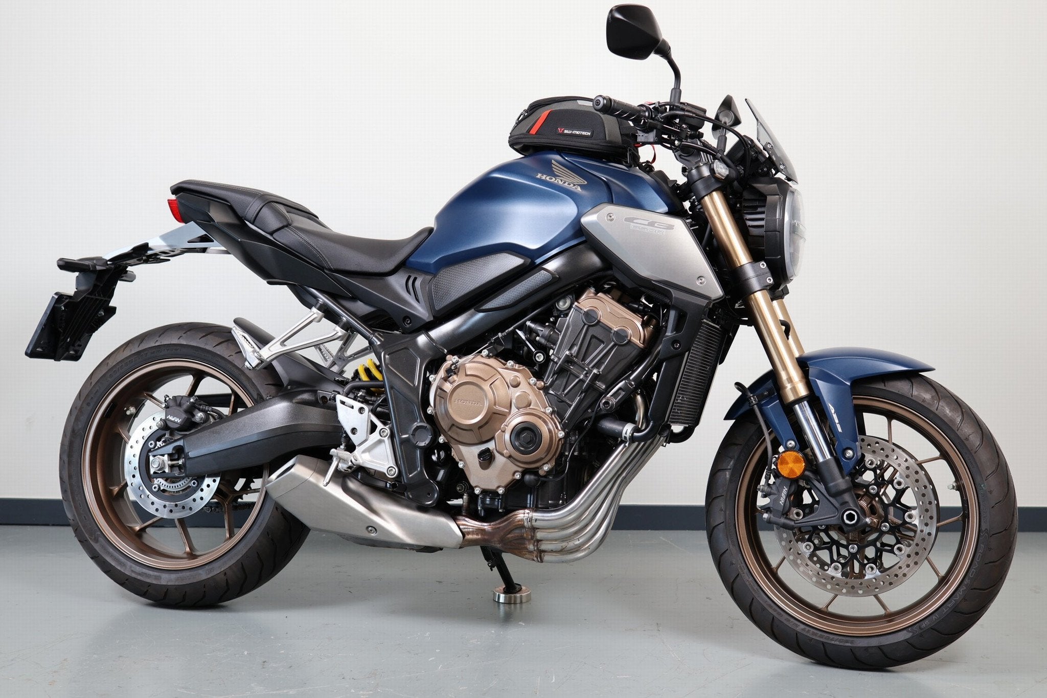 Honda CB650RA (bj 2021), Motoren, Motoren | Honda, Overkamp Motors, Meer dan 35 kW, Overkamp149@yahoo.com, Naked bike