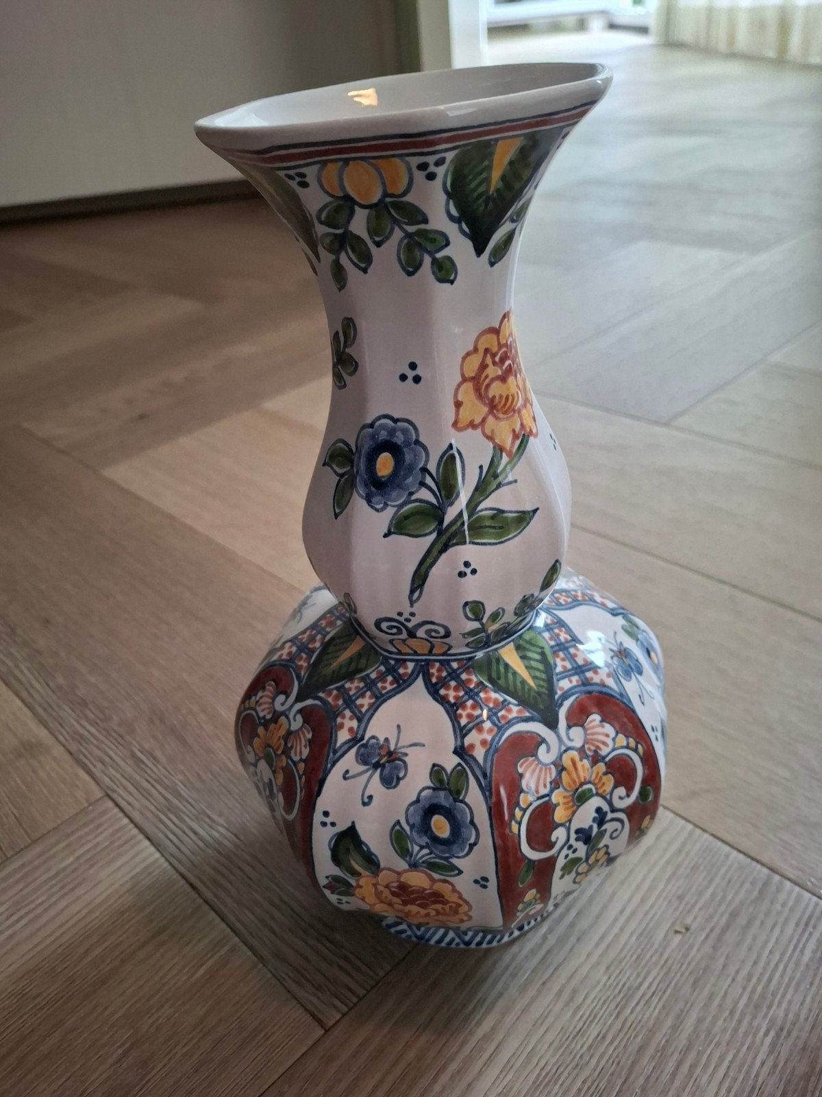 Prachtige Makkum Aardewerk Vaas - Handgeschilderd, Antiek en Kunst, Ophalen of Verzenden