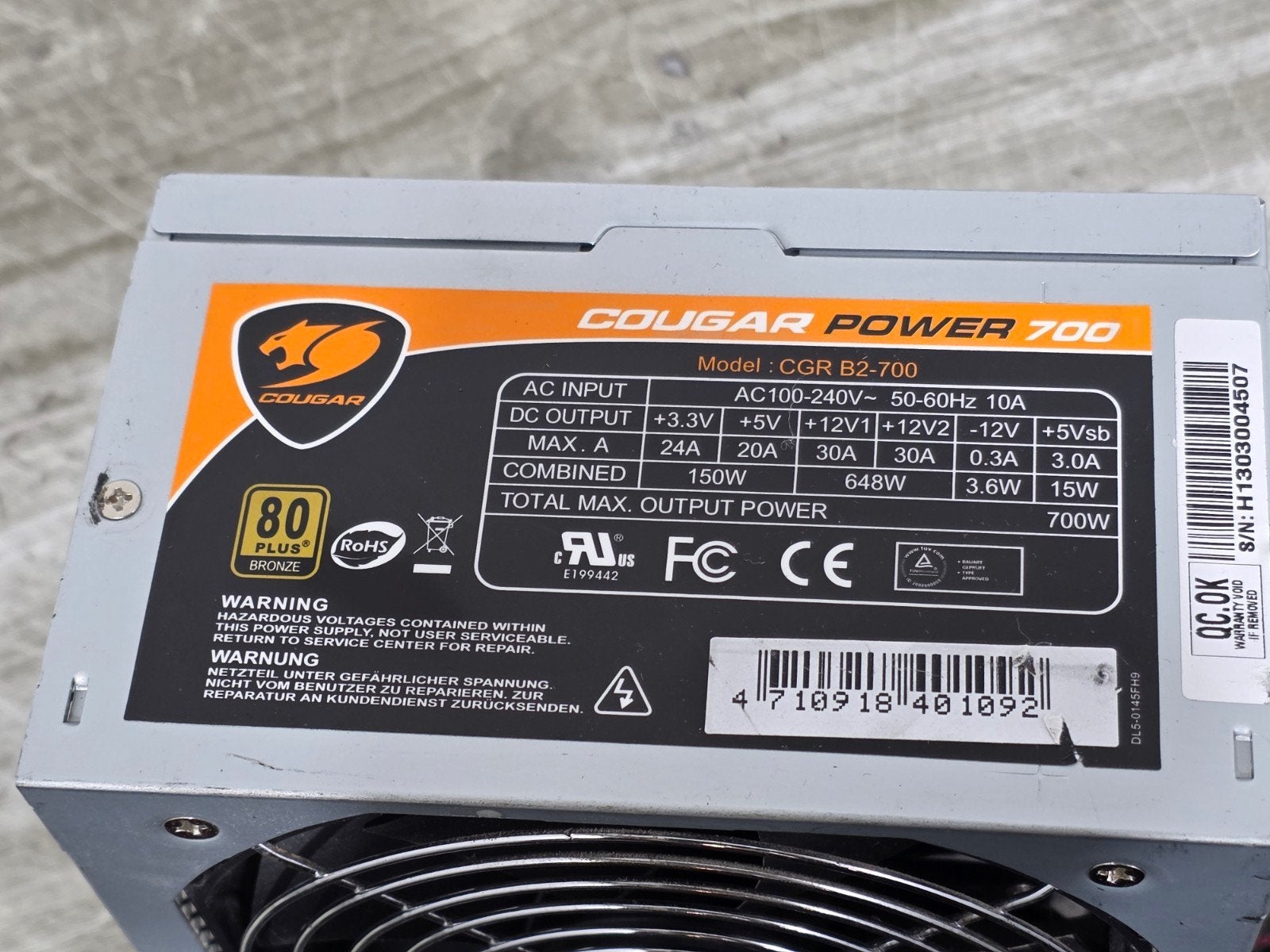 Cougar power 700w max voeding psu power supply cgr b2-700, Gebruikt, ., Ophalen of Verzenden, .