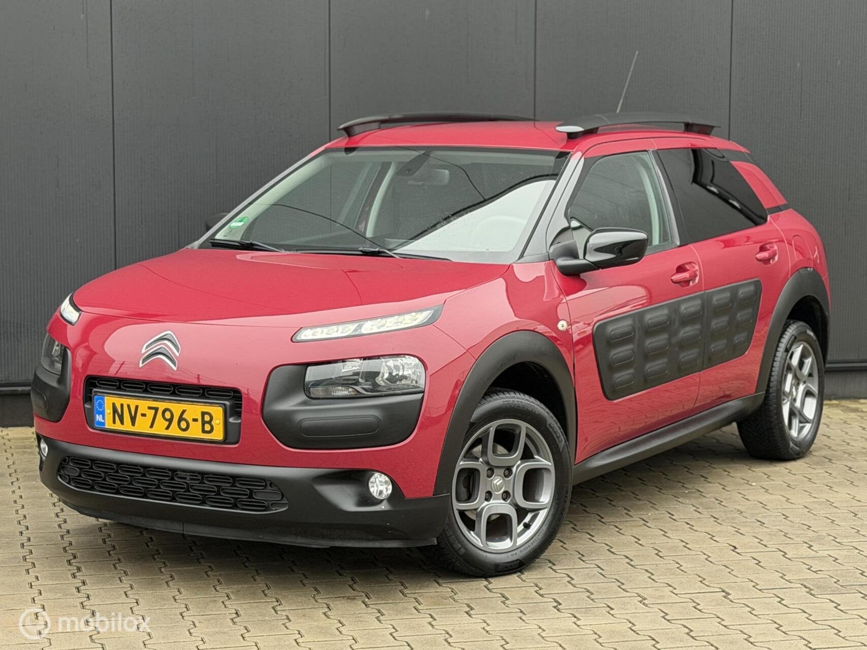 Citroen C4 Cactus 1.2 82PK Business Plus | CRUISE | CAMERA |, Auto's, Voorwielaandrijving, Stof, Gebruikt, 1199 cc