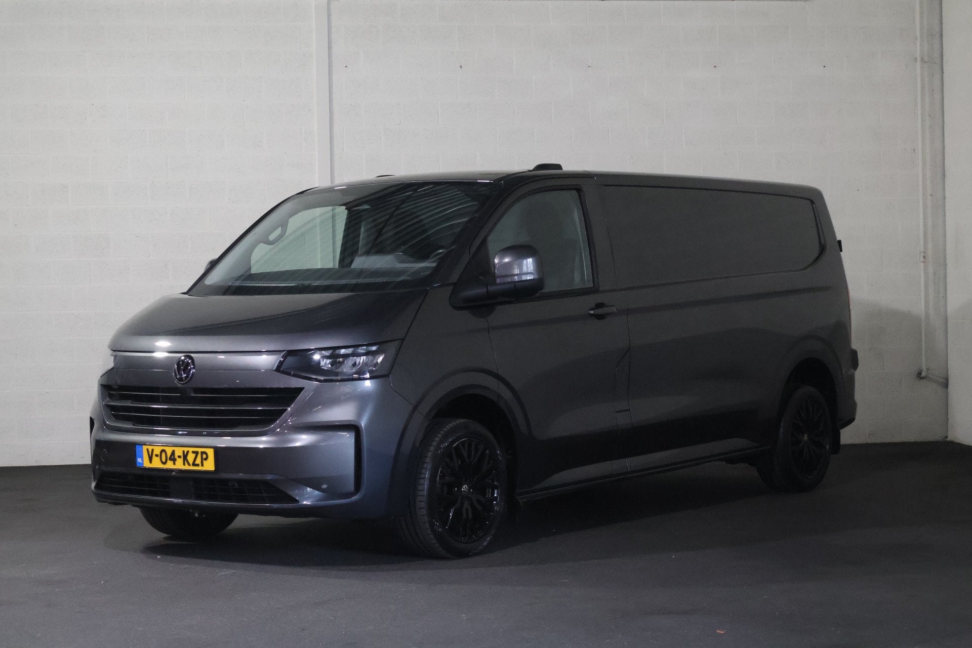 Volkswagen Transporter T7 2.0 TDI L2 H1 150pk (bj 2024)