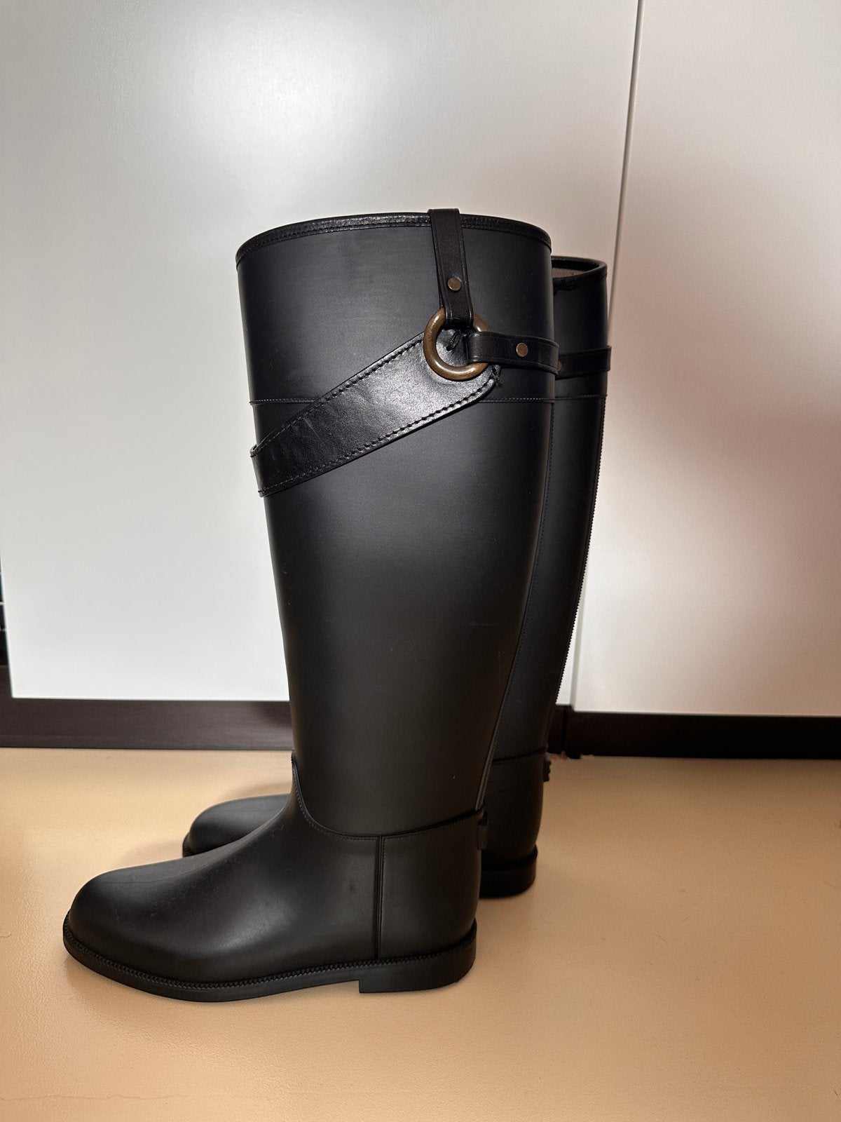 Burberry Regenlaarzen - Stijlvol en Praktisch, Ophalen, Zo goed als nieuw, Zwart, Regenlaarzen