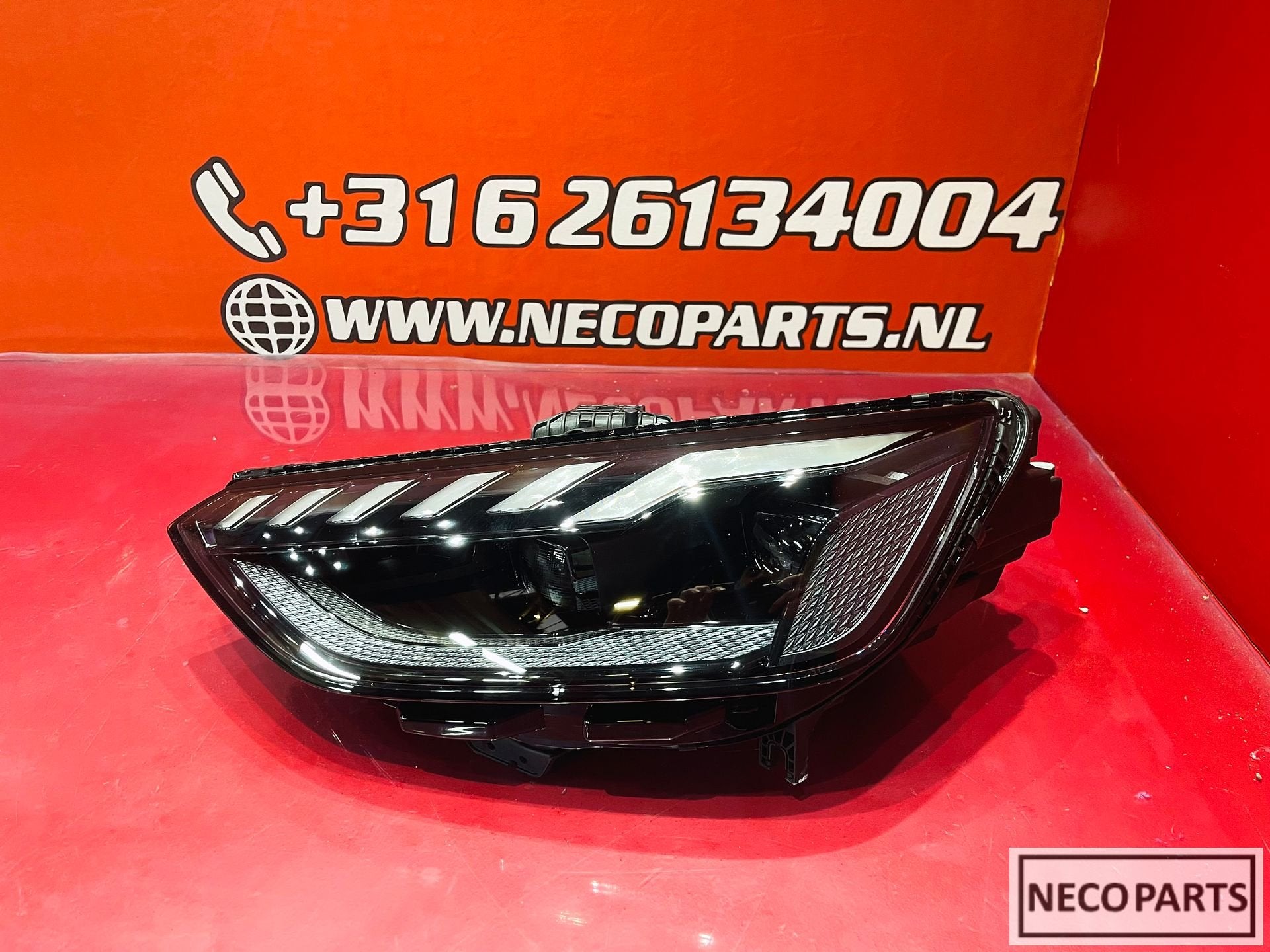 AUDI RS4 S4 B9 8W FACELIFT MATRIX KOPLAMP LINKS ORIGINEEL, Gebruikt, -, -, -