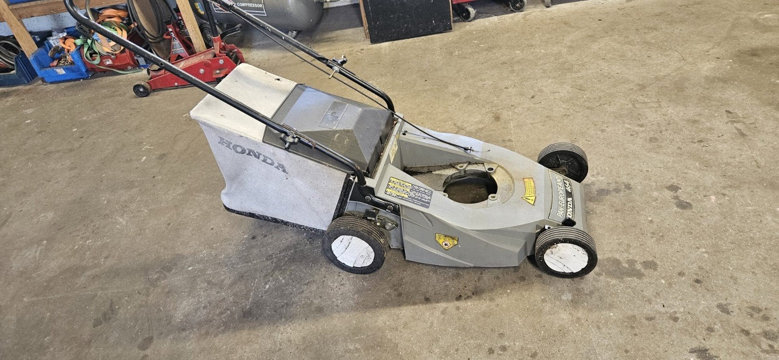 Bosch Benzine Grasmaaier met Honda Motor (Project), Tuin en Terras, Ophalen