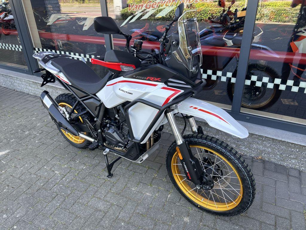 QJMOTOR SRT 450 RX 2026, Toermotor, QJMOTOR, Lorentzlaan 14
3401 MX  IJsselstein, NL, MotoMondo B.V.