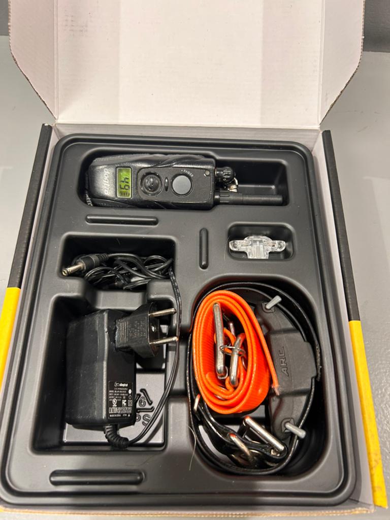 Dogtra ARC800, Dieren en Toebehoren, Honden-accessoires, Ophalen of Verzenden, Zo goed als nieuw