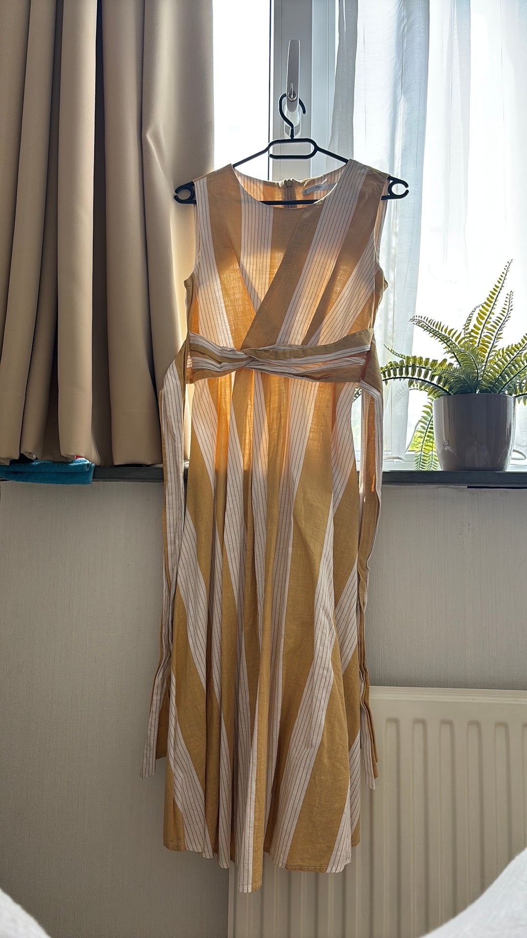 Geel en wit strepen jurk Mango XS, Geel, Ophalen of Verzenden, Zo goed als nieuw, Knielengte