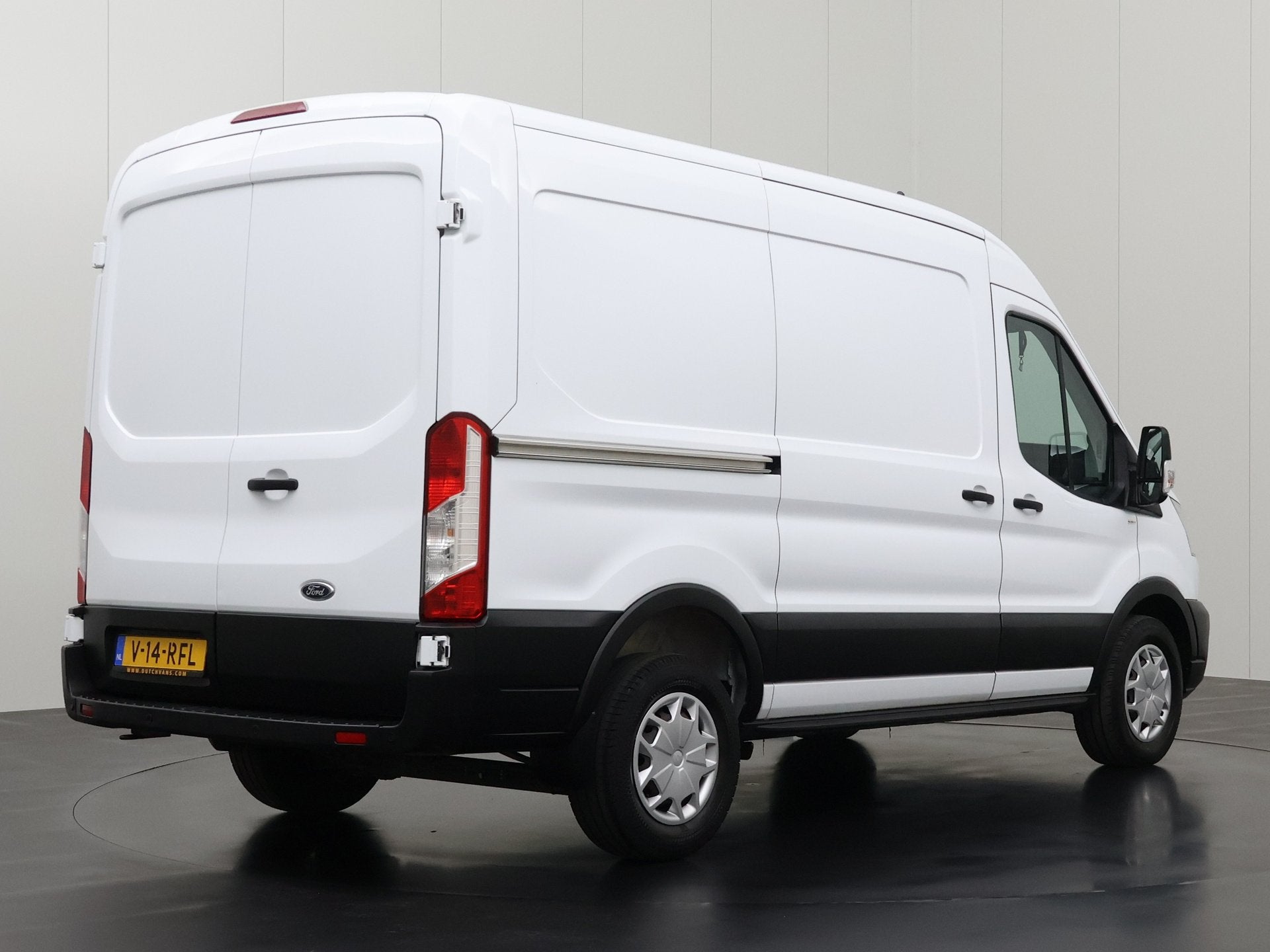 Ford Transit 2.0TDCi 130PK L2H2 | Airco | Cruise | 3-Zits |, Voorwielaandrijving, Gebruikt, 4 cilinders, 2500 kg