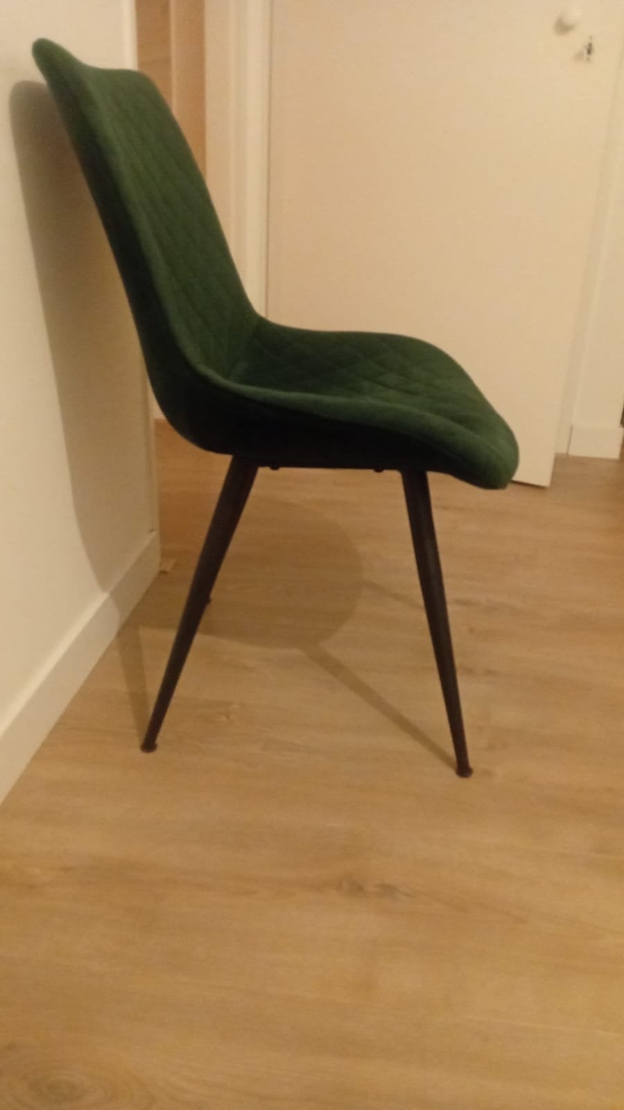 4 Stijlvolle donkergroene eetkamerstoelen, Ophalen, Velvet kuip stoelen, Overige kleuren, Zo goed als nieuw